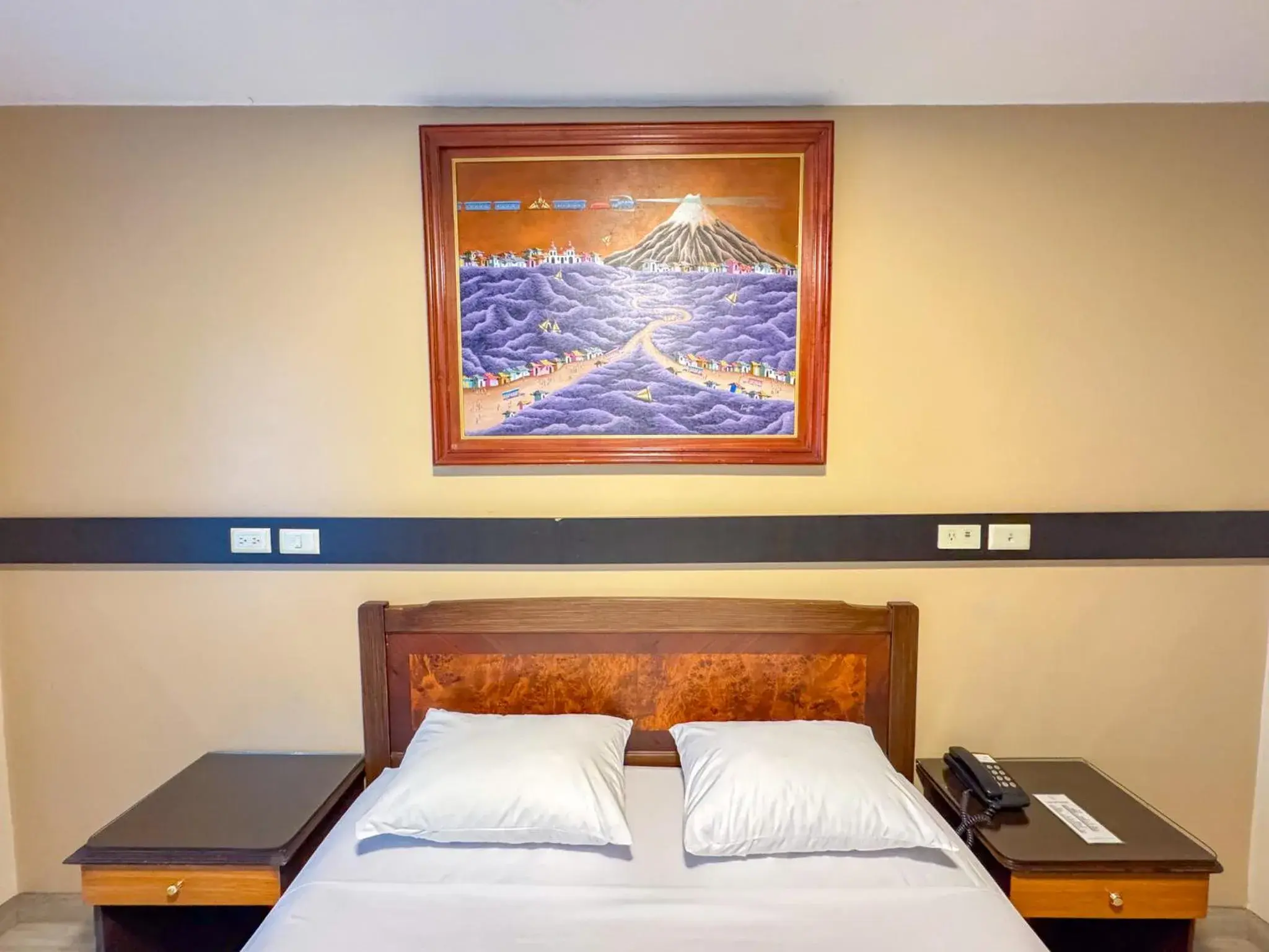 Bed in GH Alexander Hotel Bed in GH Alexander Hotel