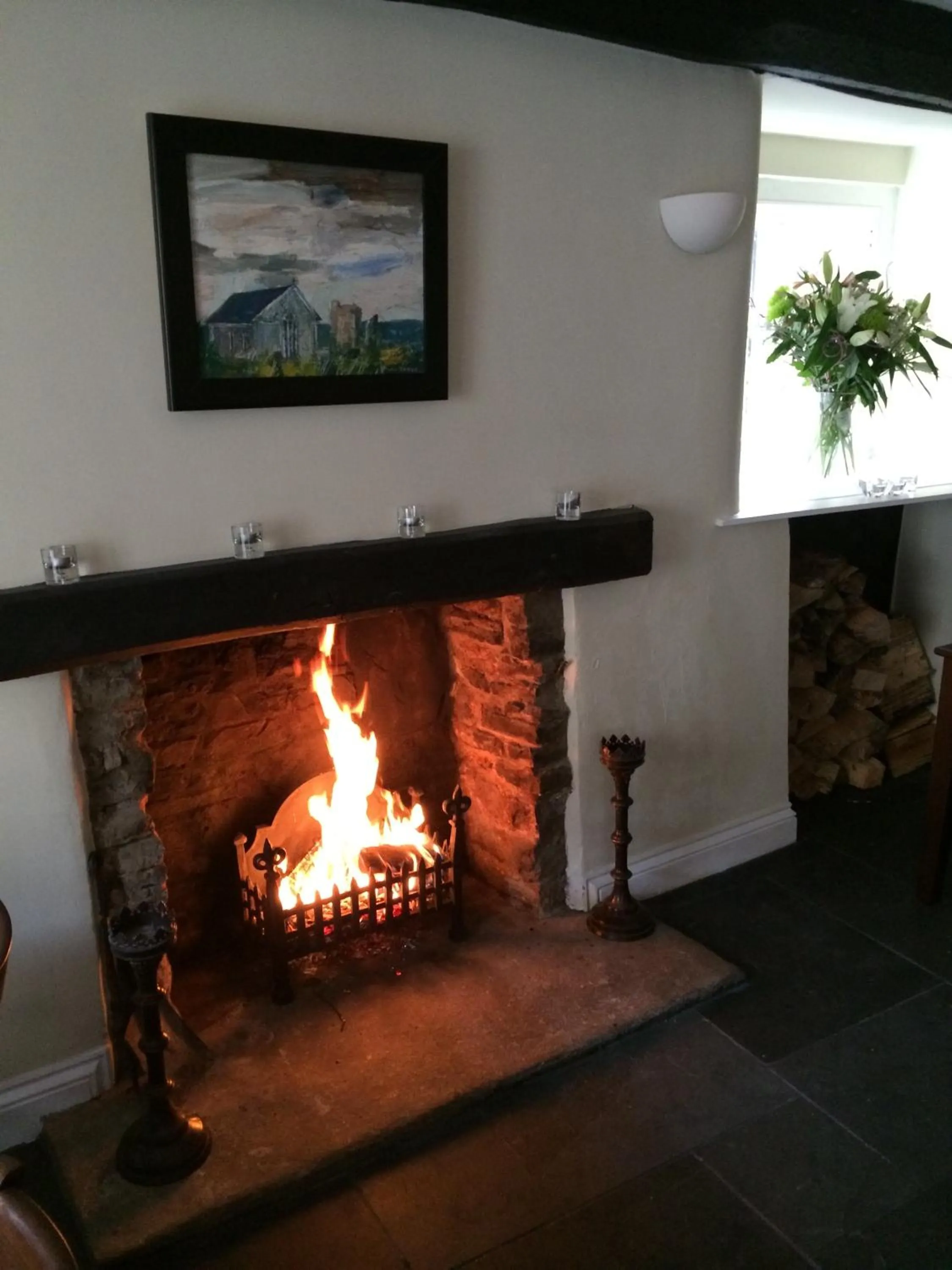 Restaurant/places to eat in Dragon Inn