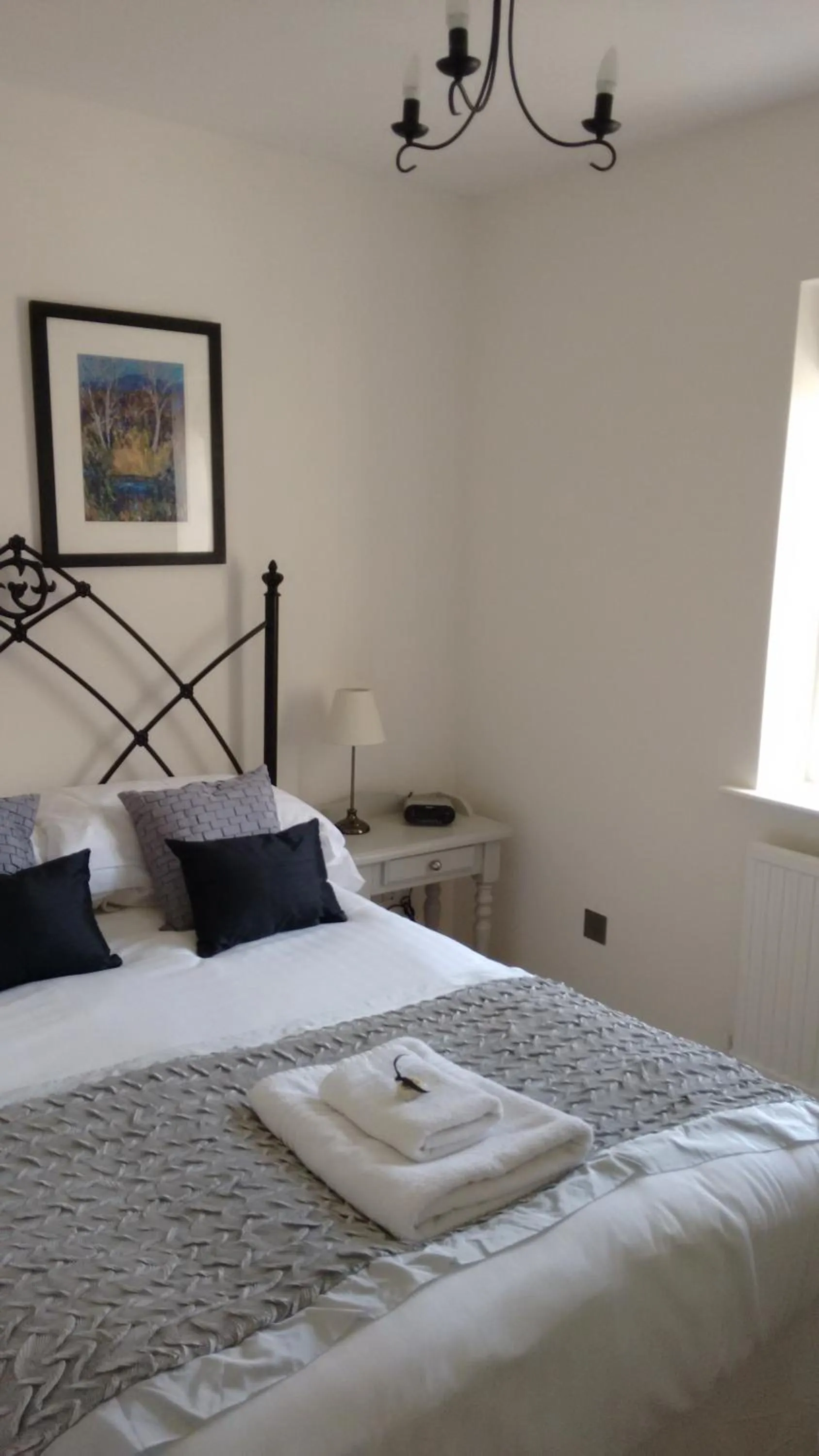 Bedroom, Bed in Dragon Inn