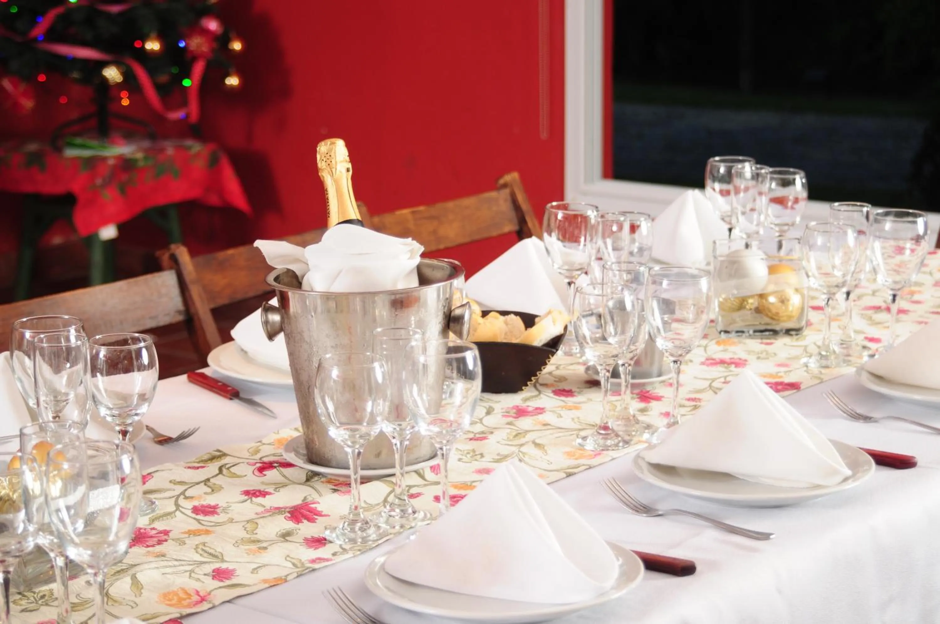 Business facilities in Río Arriba Suites & Apartments & Restó