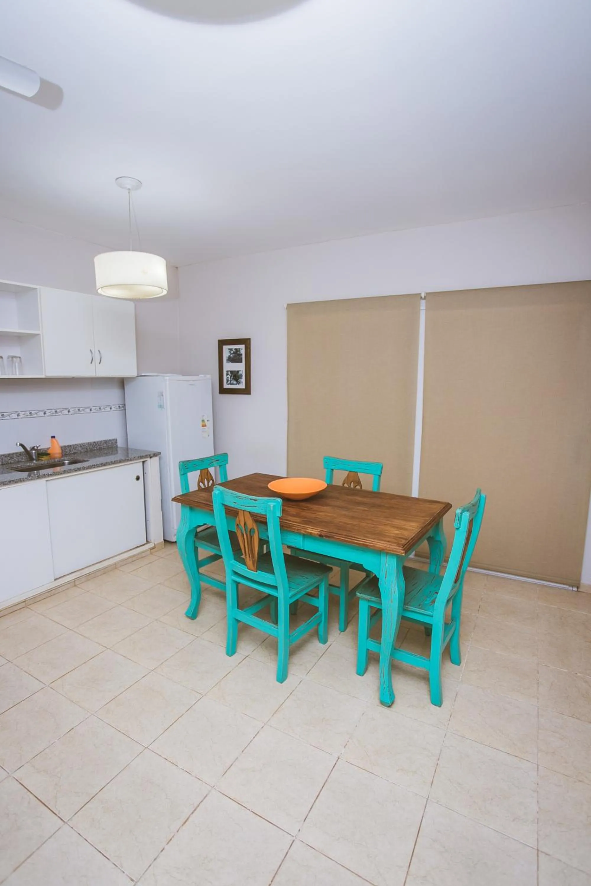 Río Arriba Suites & Apartments & Restó