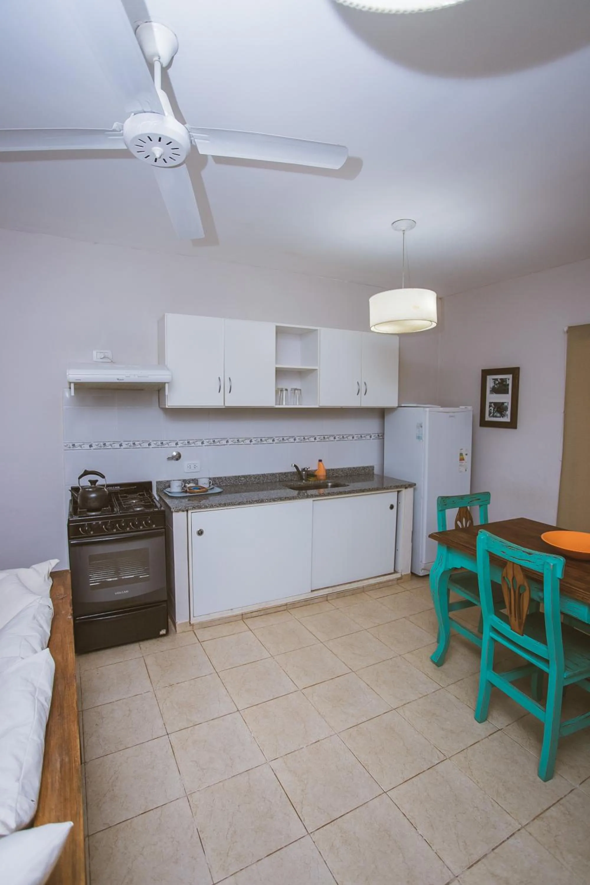 Río Arriba Suites & Apartments & Restó