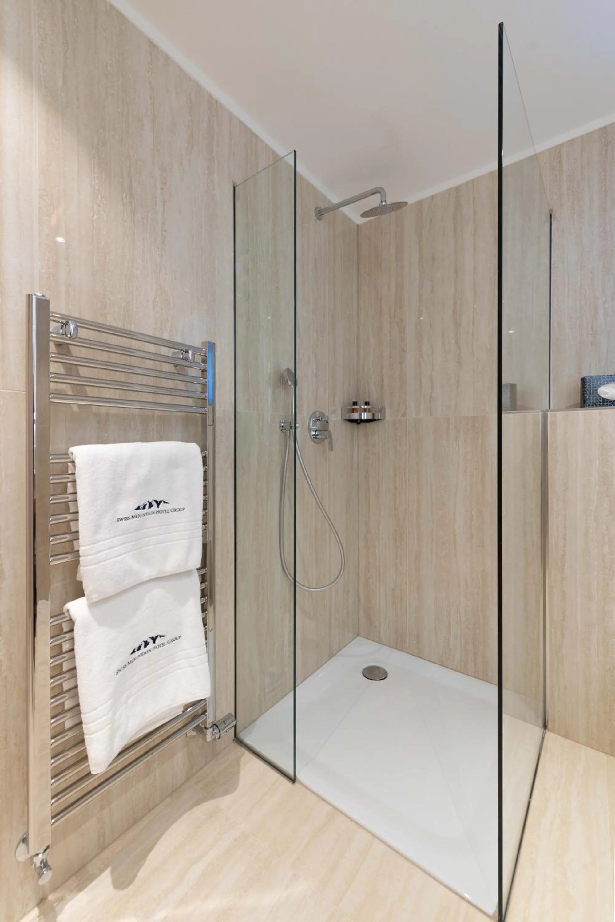 Shower in Hotel Grischuna