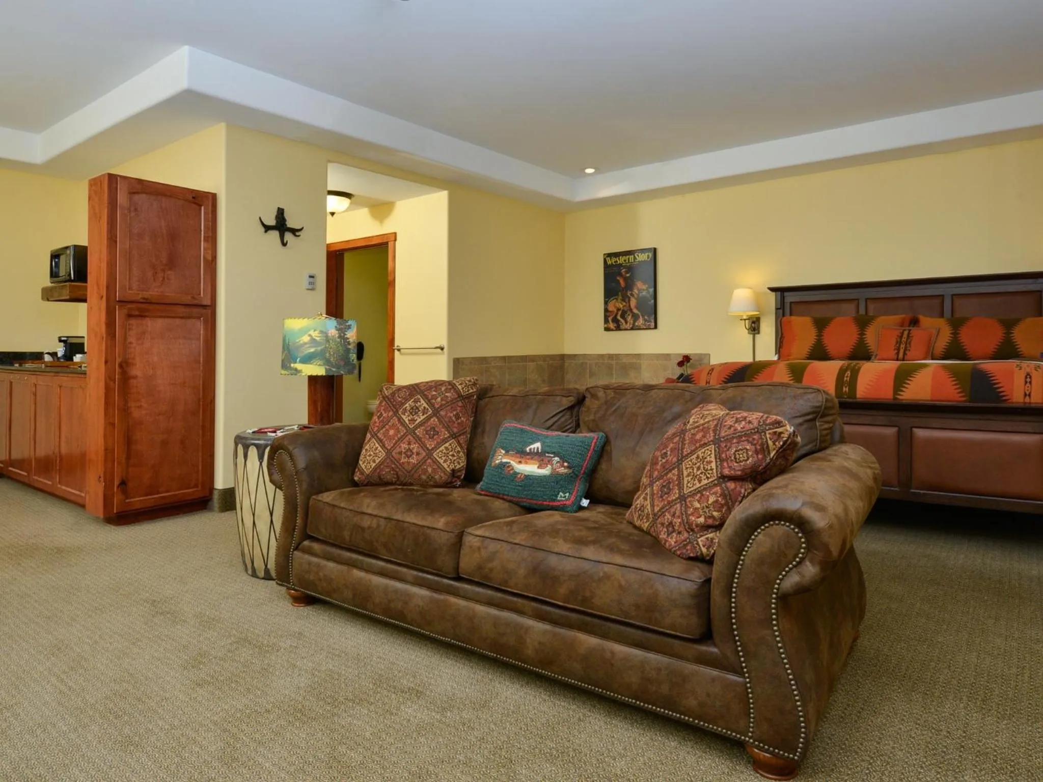 Photo of the whole room in The Cody