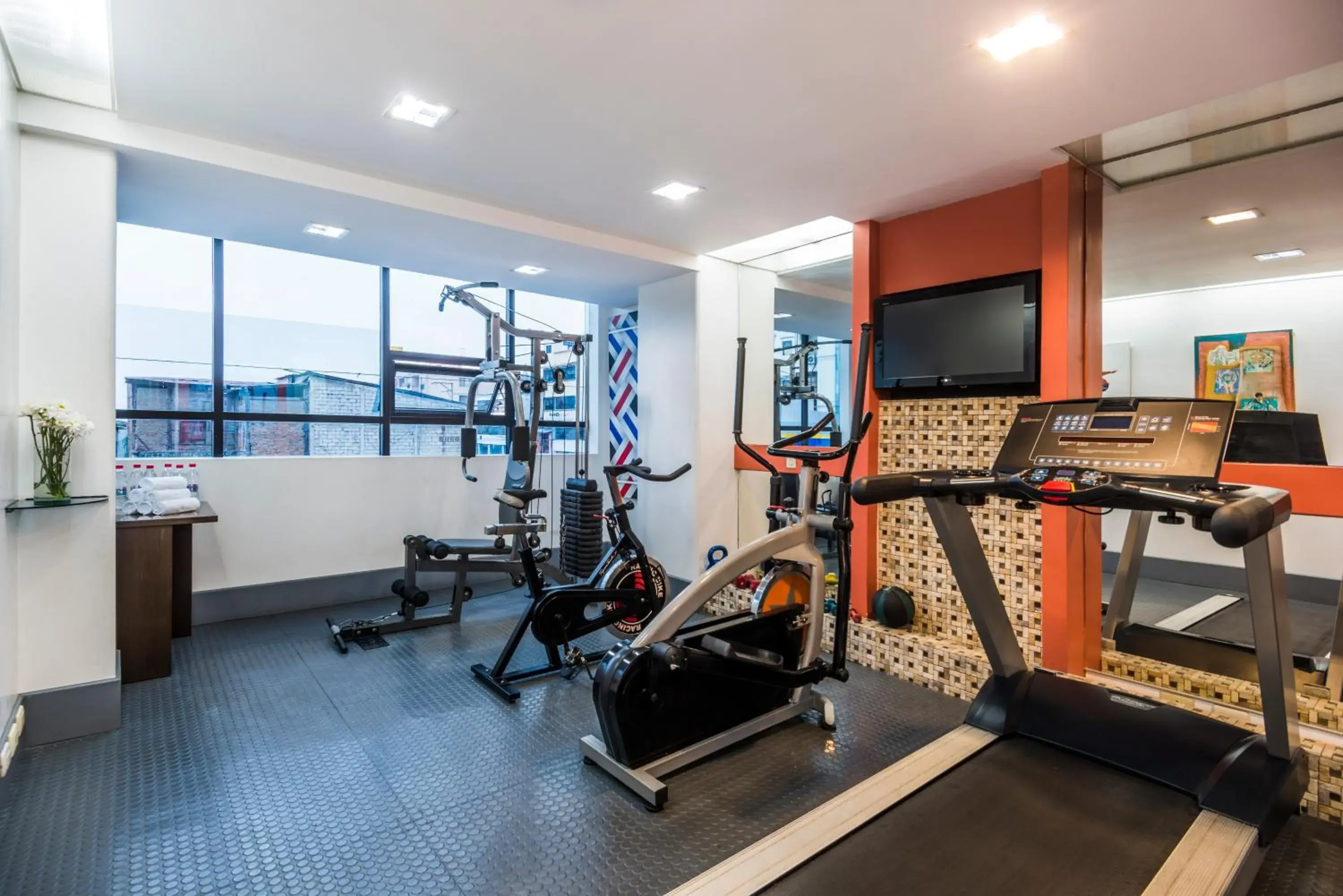 Fitness centre/facilities in GH Galeria Hotel Fitness centre/facilities in GH Galeria Hotel