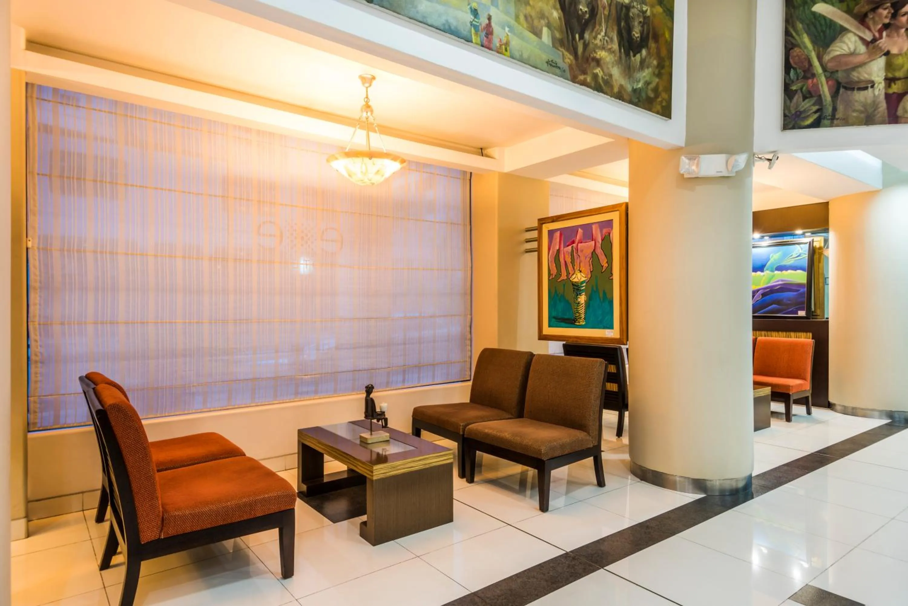 Lobby or reception in GH Galeria Hotel