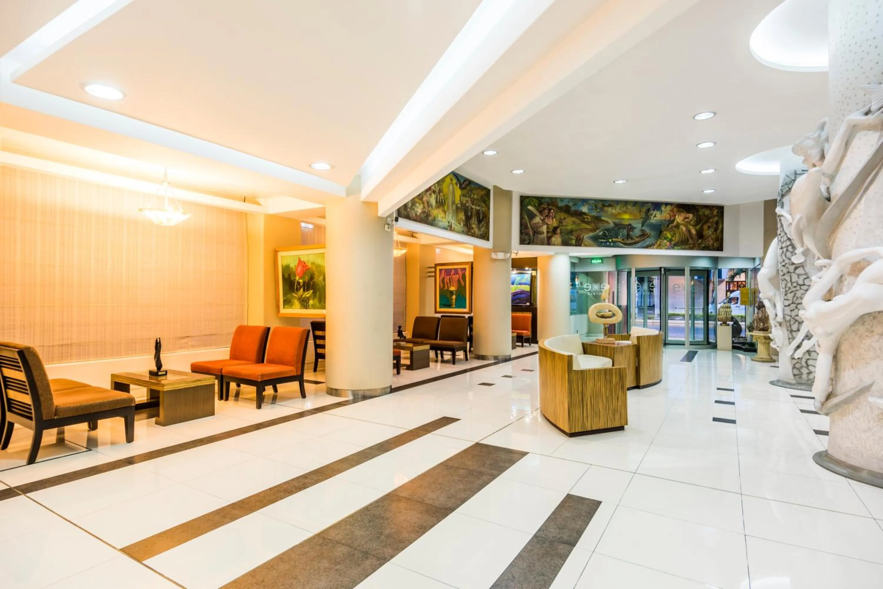 Lobby or reception in GH Galeria Hotel