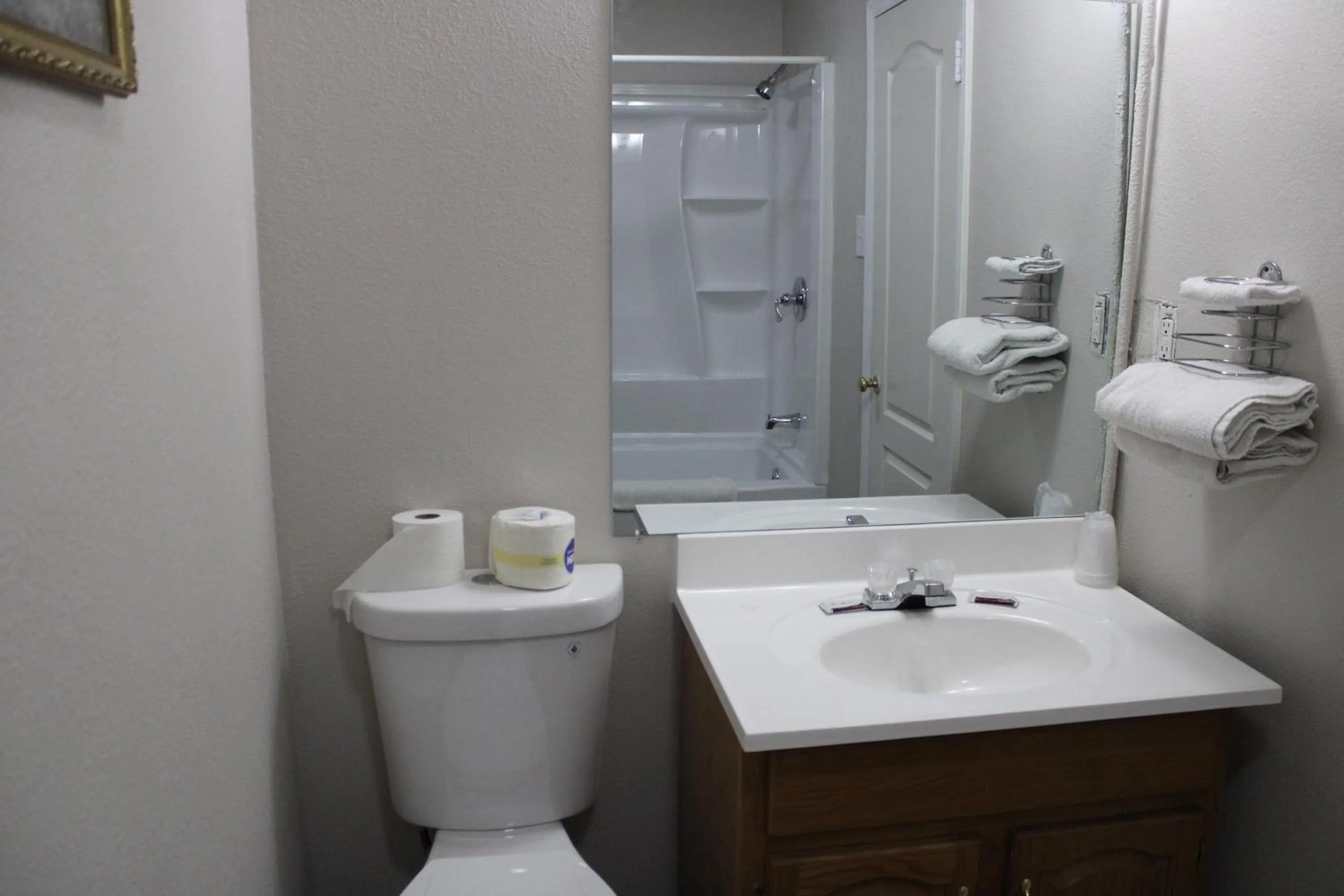 Bathroom in Flagstaff Motel