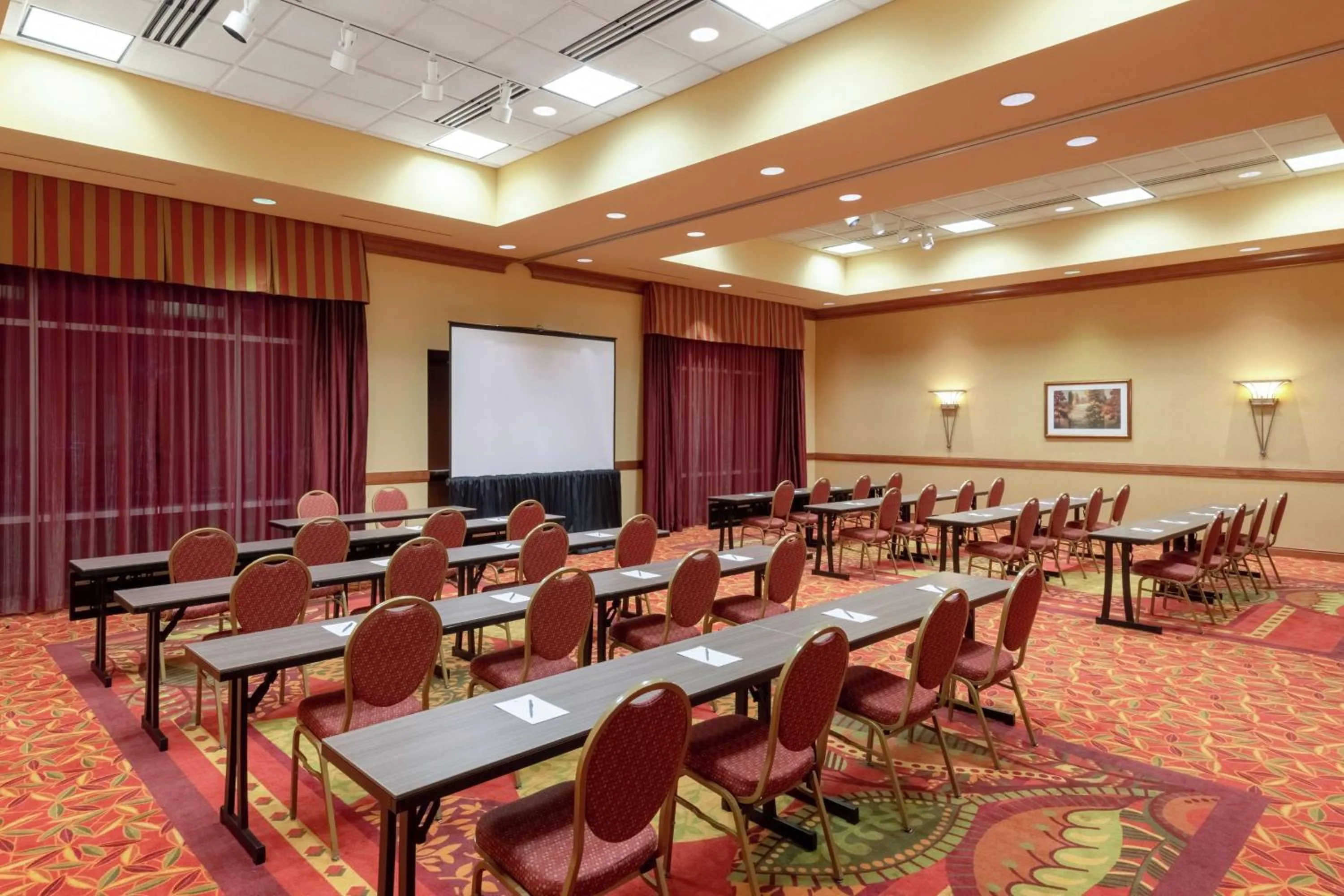 Meeting/conference room in Embassy Suites Loveland Conference Center