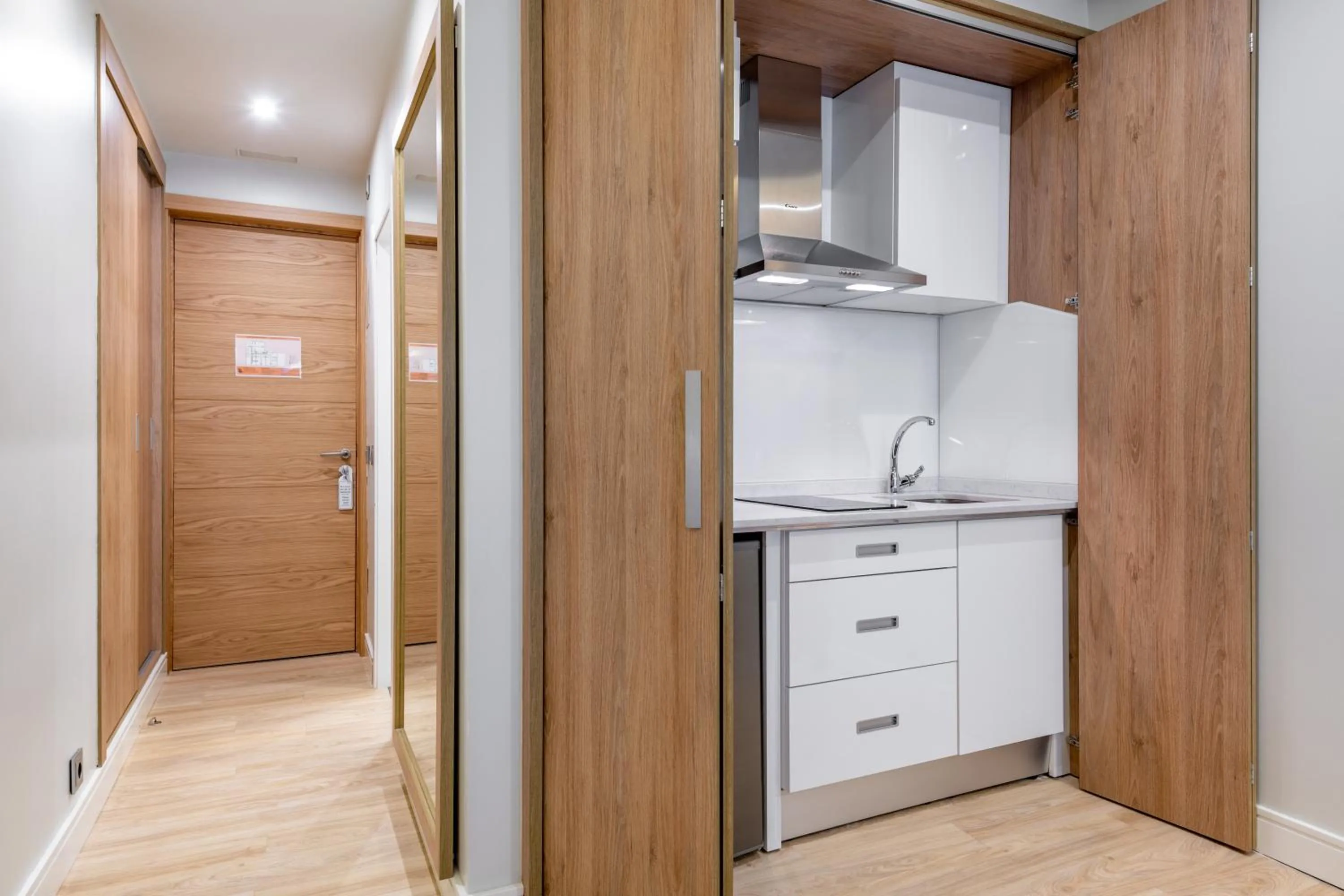 Kitchen or kitchenette in Espahotel Plaza de España