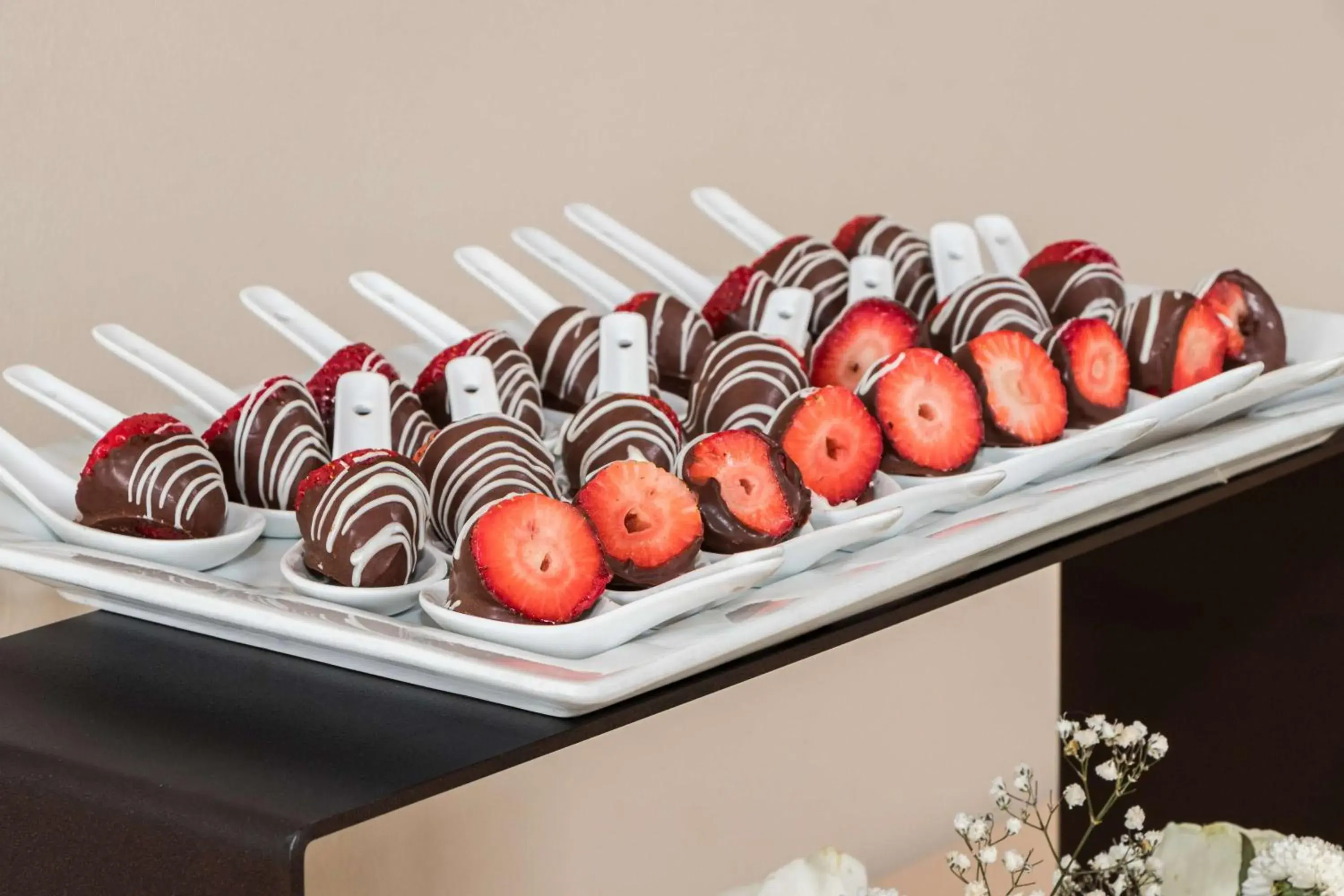 Food and drinks in Sonesta Hotel El Olivar Food and drinks in Sonesta Hotel El Olivar