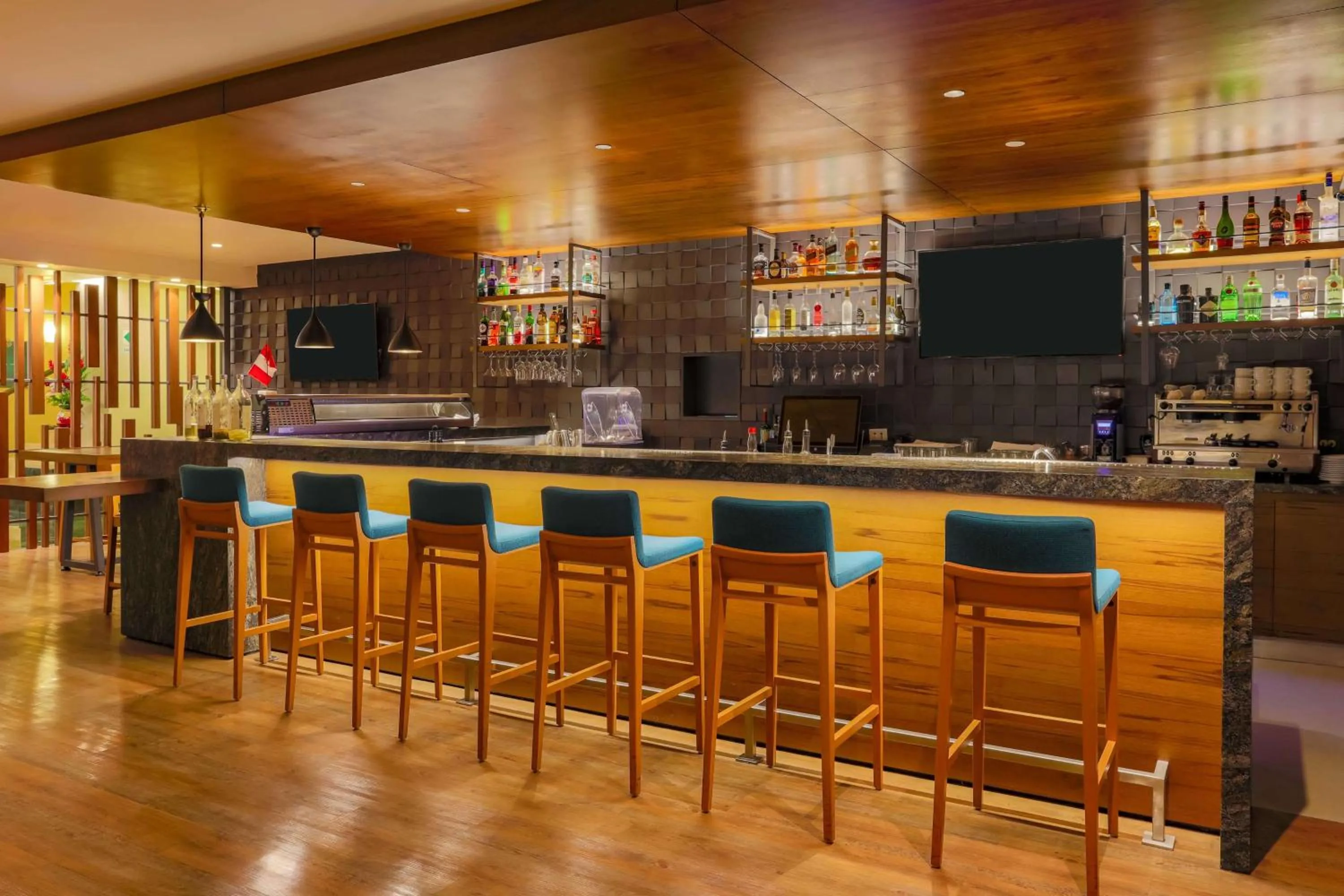 Restaurant/places to eat in Sonesta Hotel El Olivar