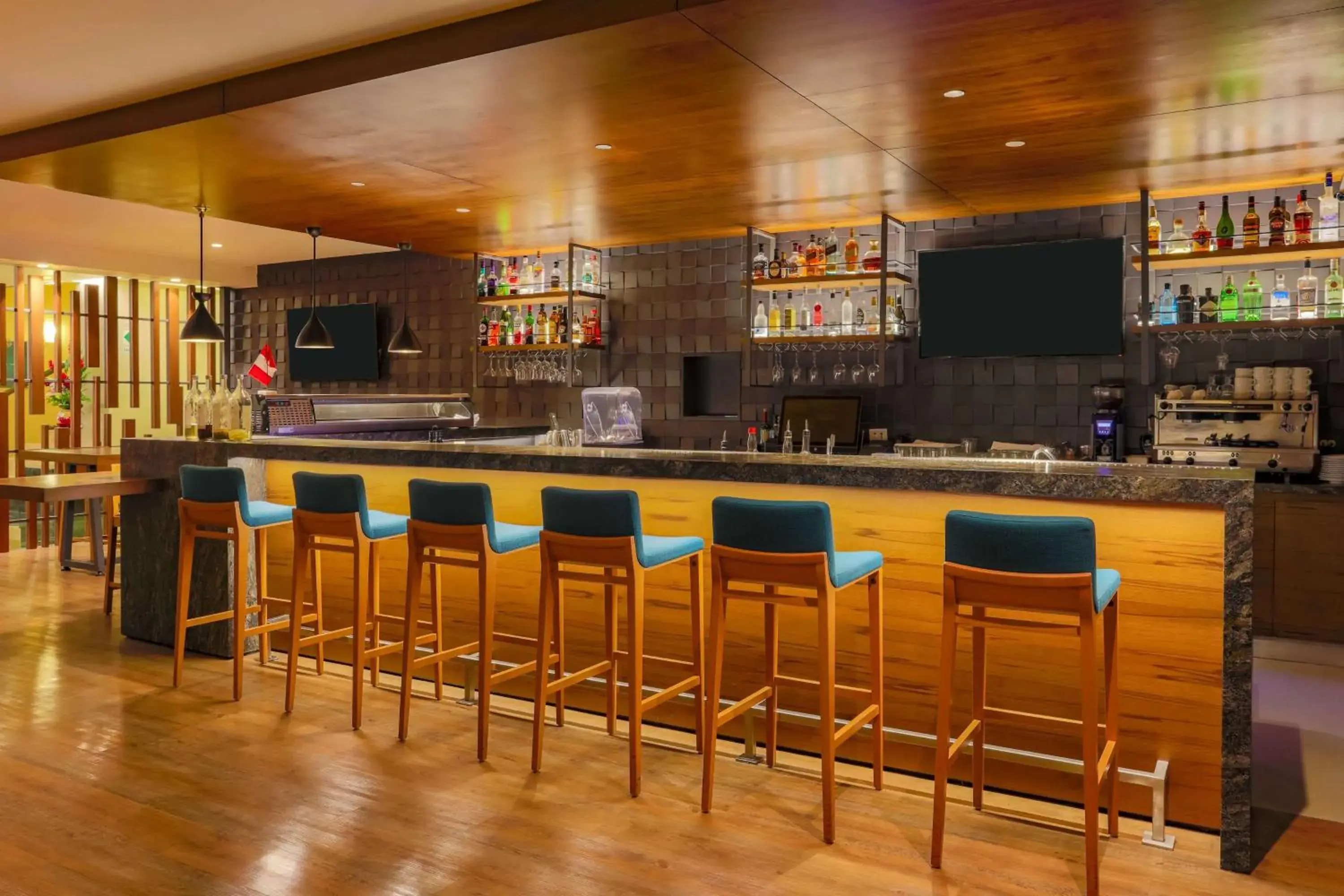 Restaurant/places to eat in Sonesta Hotel El Olivar Restaurant/places to eat in Sonesta Hotel El Olivar