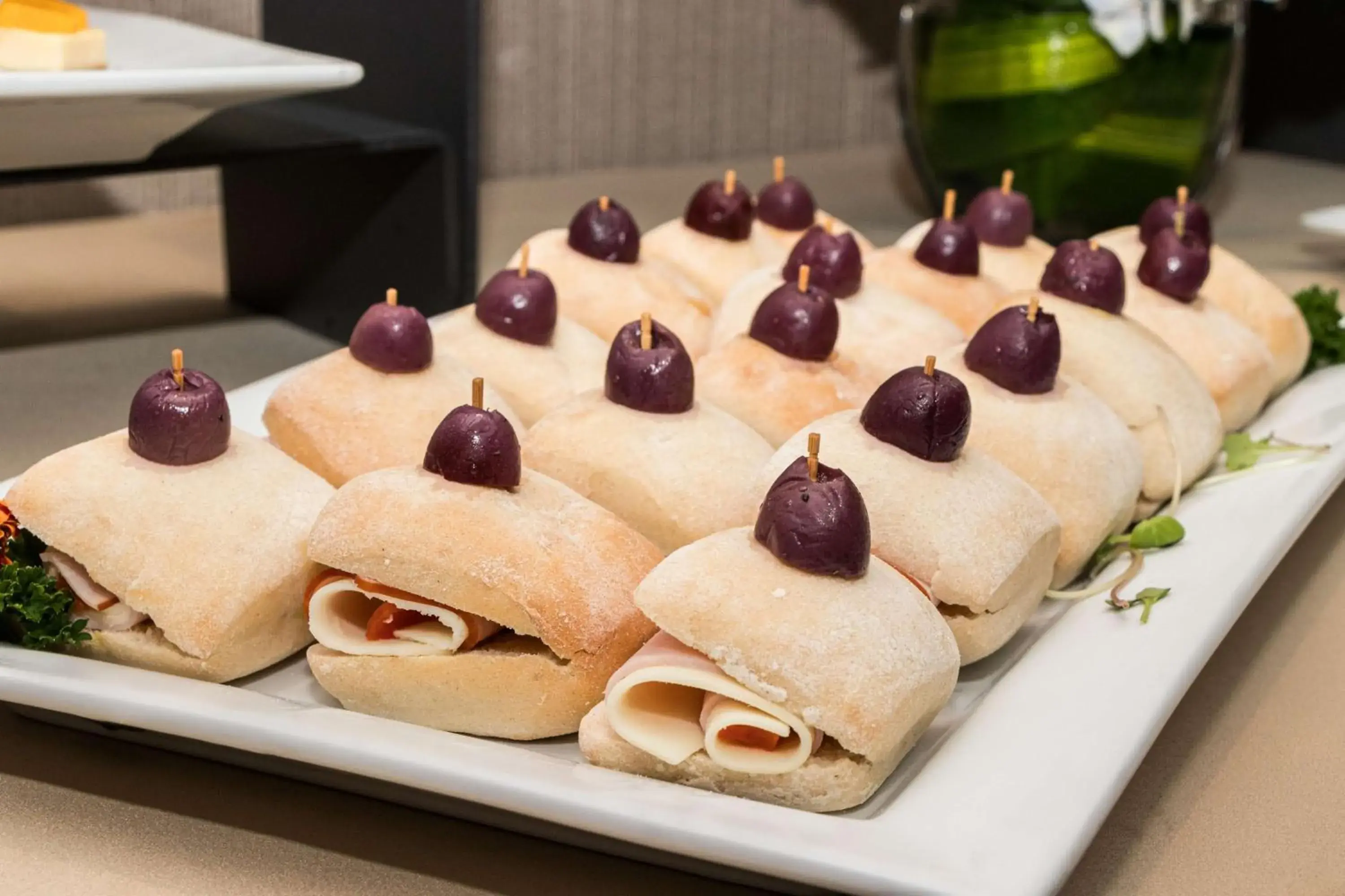 Food and drinks in Sonesta Hotel El Olivar Food and drinks in Sonesta Hotel El Olivar