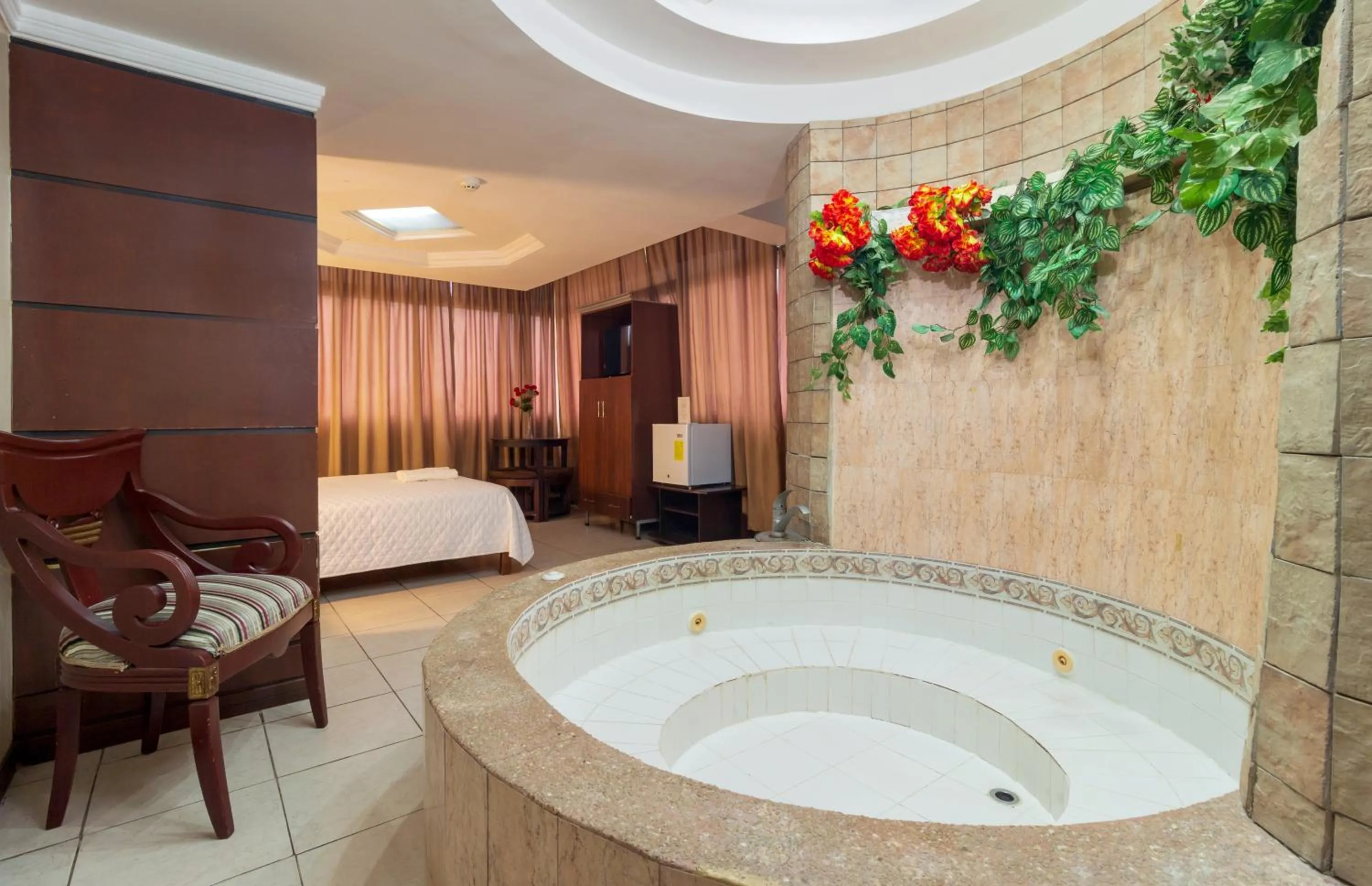 Hot Tub in Hotel Malecon Inn