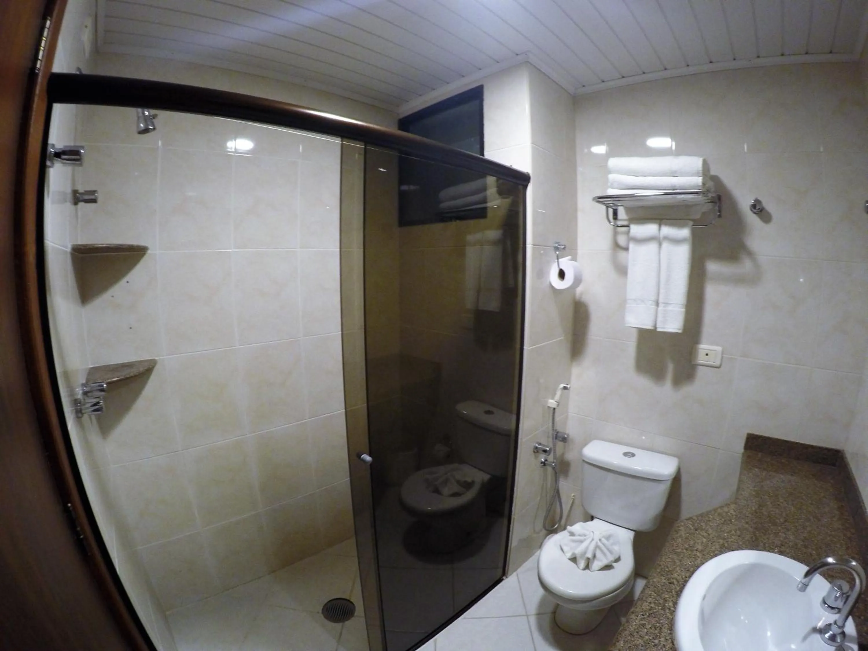 Shower in Pousada Constellation Lodge