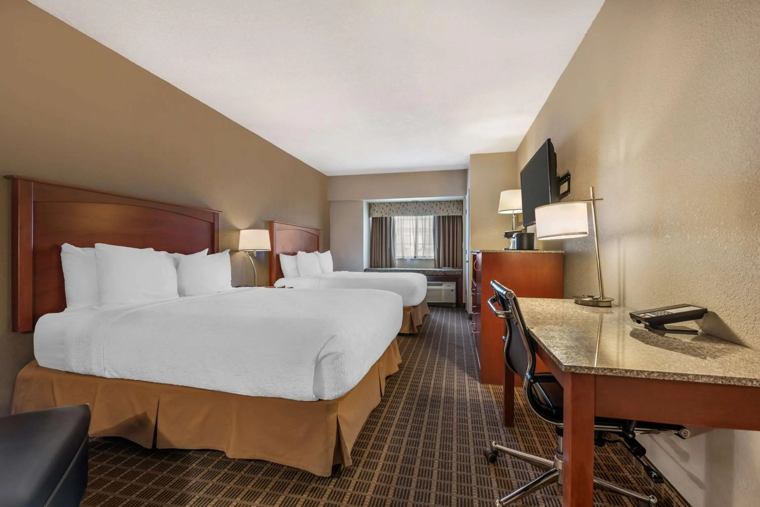 Bedroom, Bed in Best Western Plus Peak Vista Inn & Suites