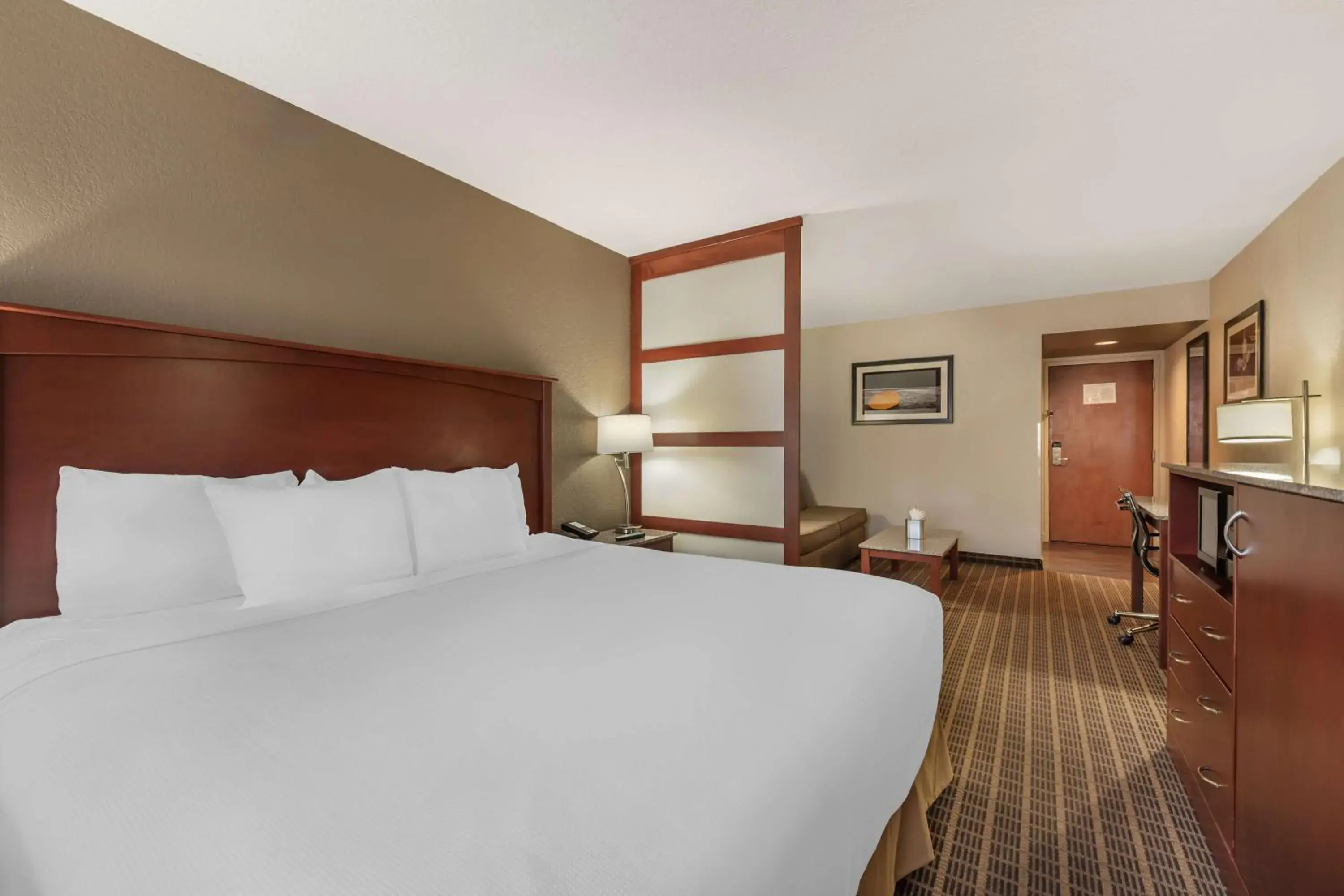 Bedroom, Bed in Best Western Plus Peak Vista Inn & Suites Bedroom, Bed in Best Western Plus Peak Vista Inn & Suites