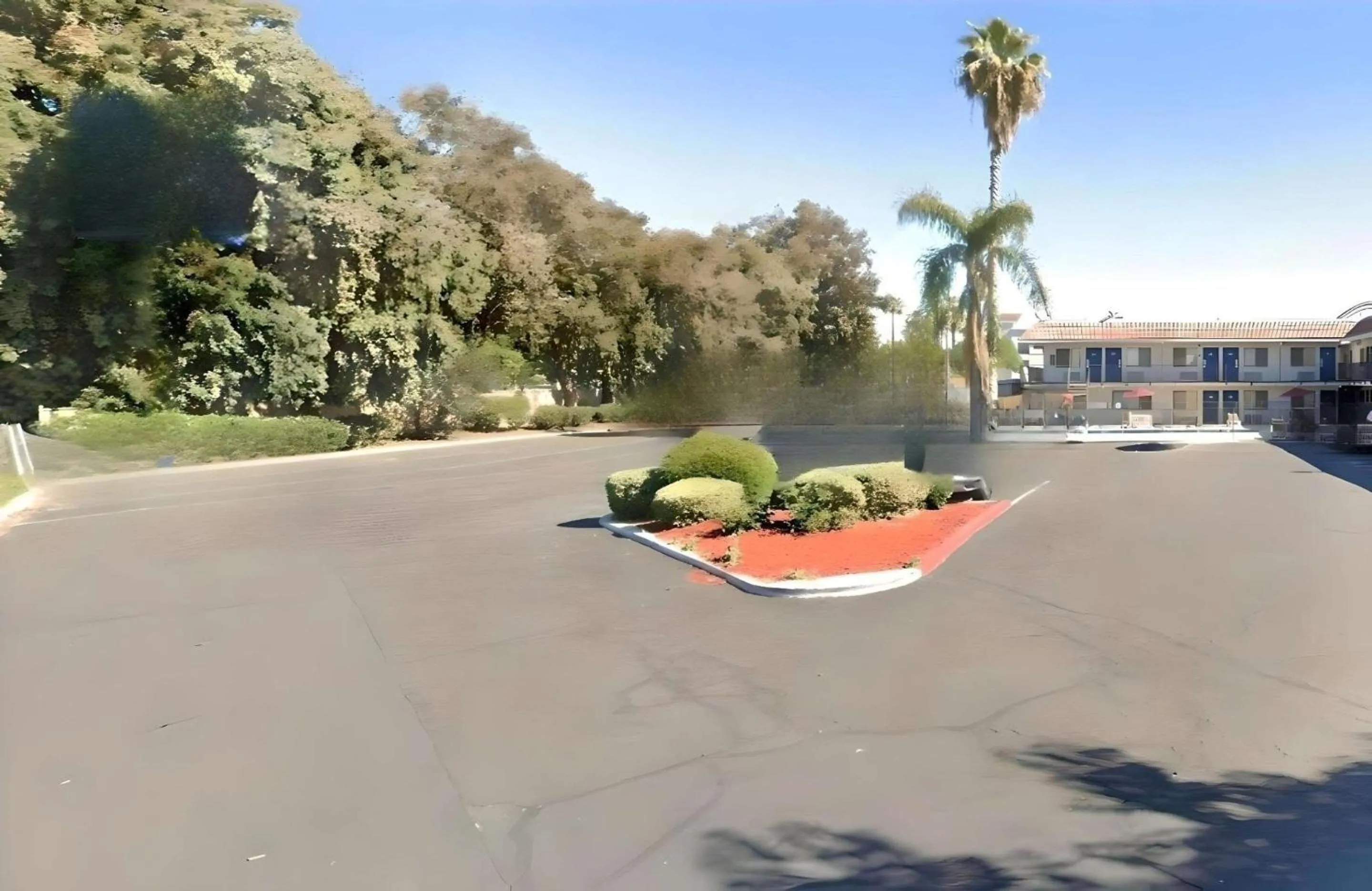 Property building in Motel 6-Modesto, CA