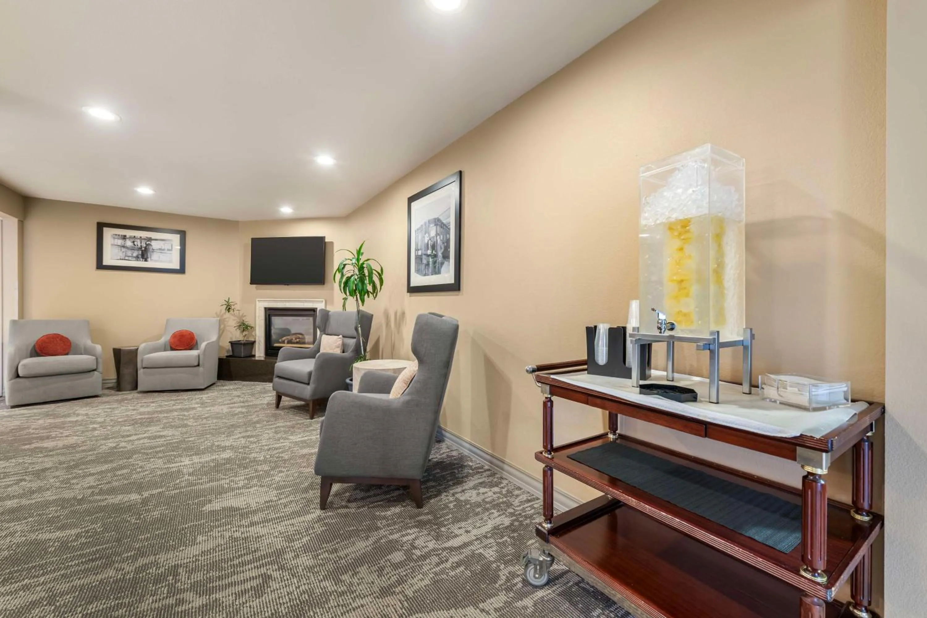 Lobby or reception in Best Western Executive Inn & Suites