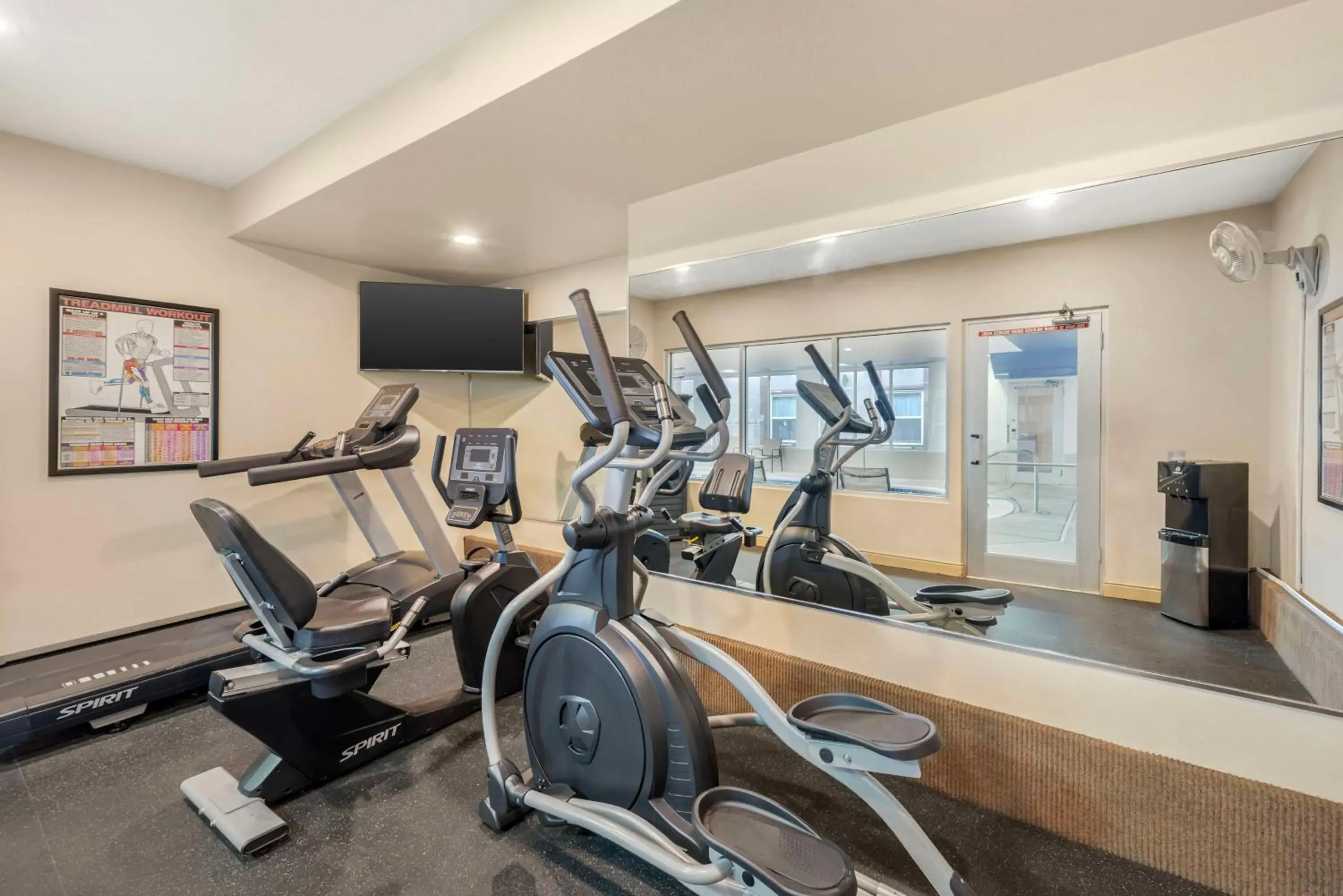 Fitness centre/facilities in Best Western Executive Inn & Suites Fitness centre/facilities in Best Western Executive Inn & Suites