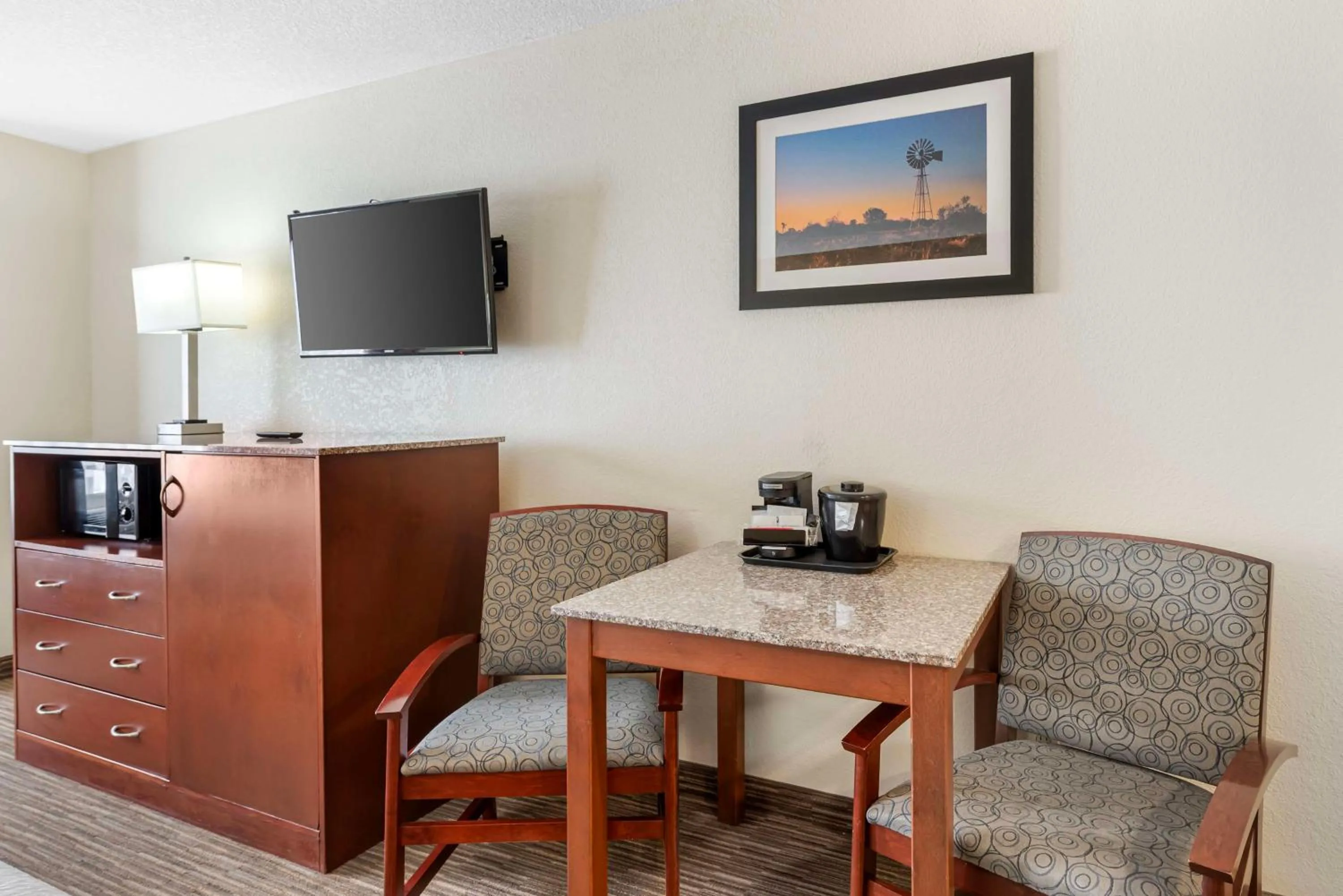 Bedroom in Best Western Executive Inn & Suites