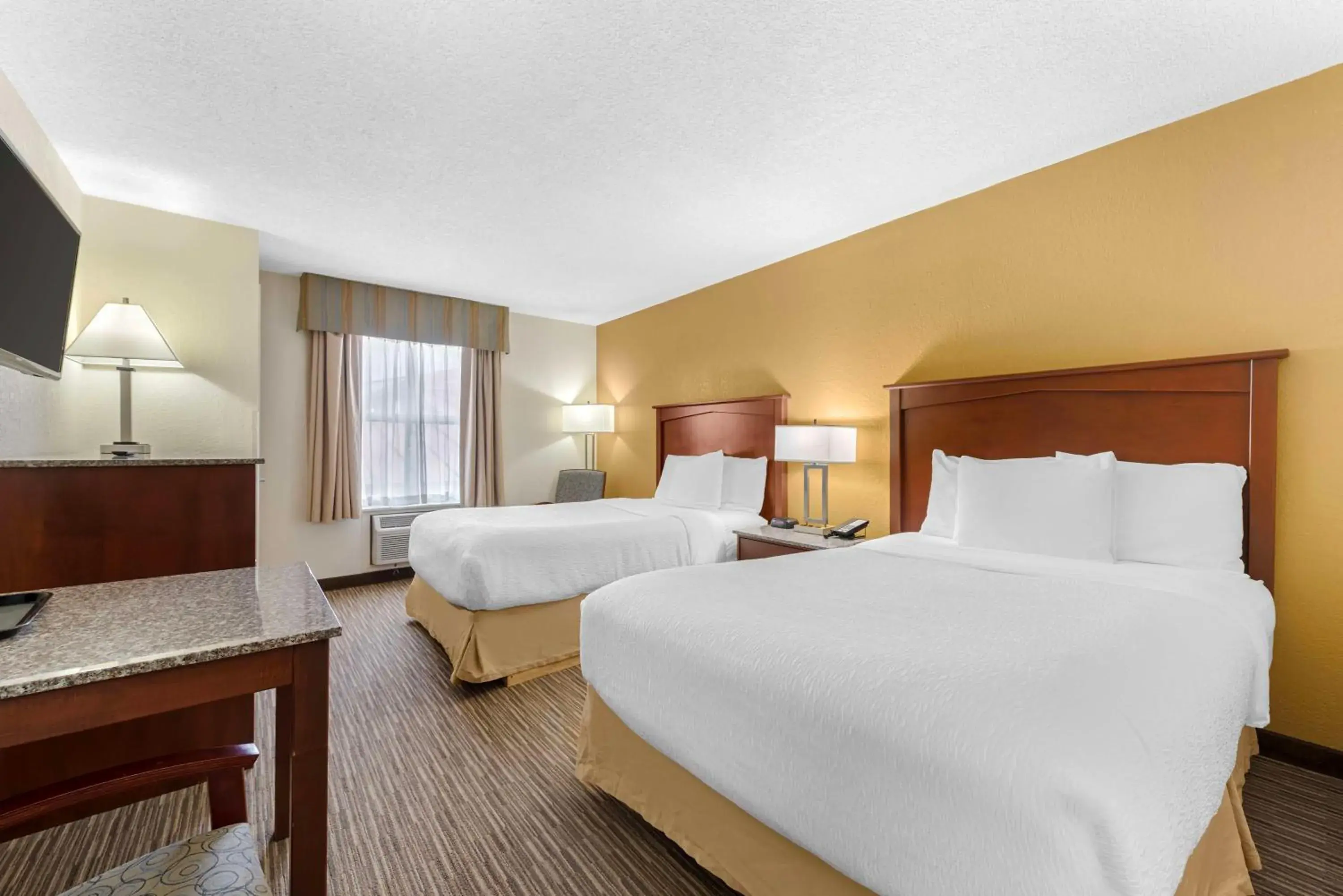 Bedroom, Bed in Best Western Executive Inn & Suites Bedroom, Bed in Best Western Executive Inn & Suites