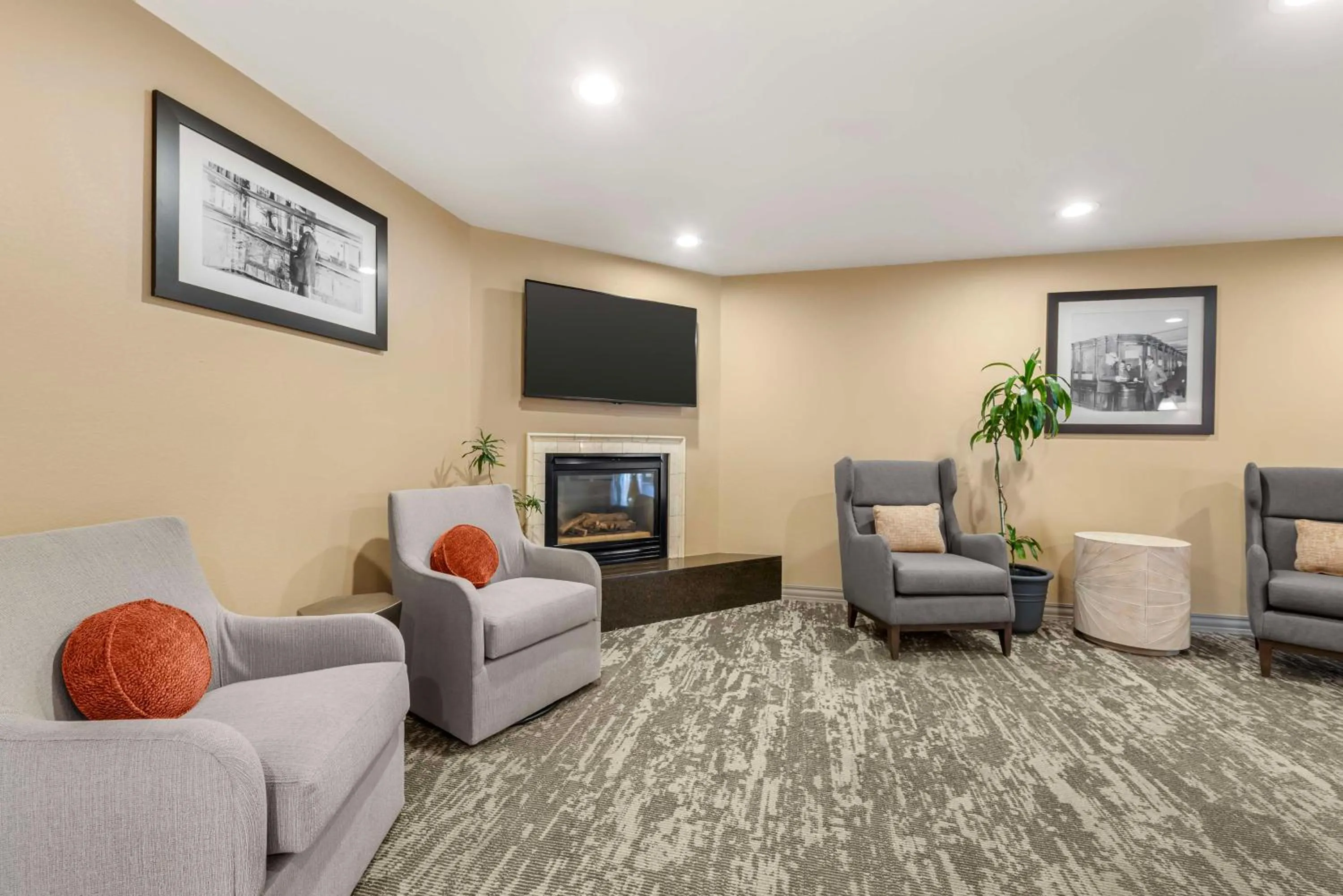Lobby or reception in Best Western Executive Inn & Suites