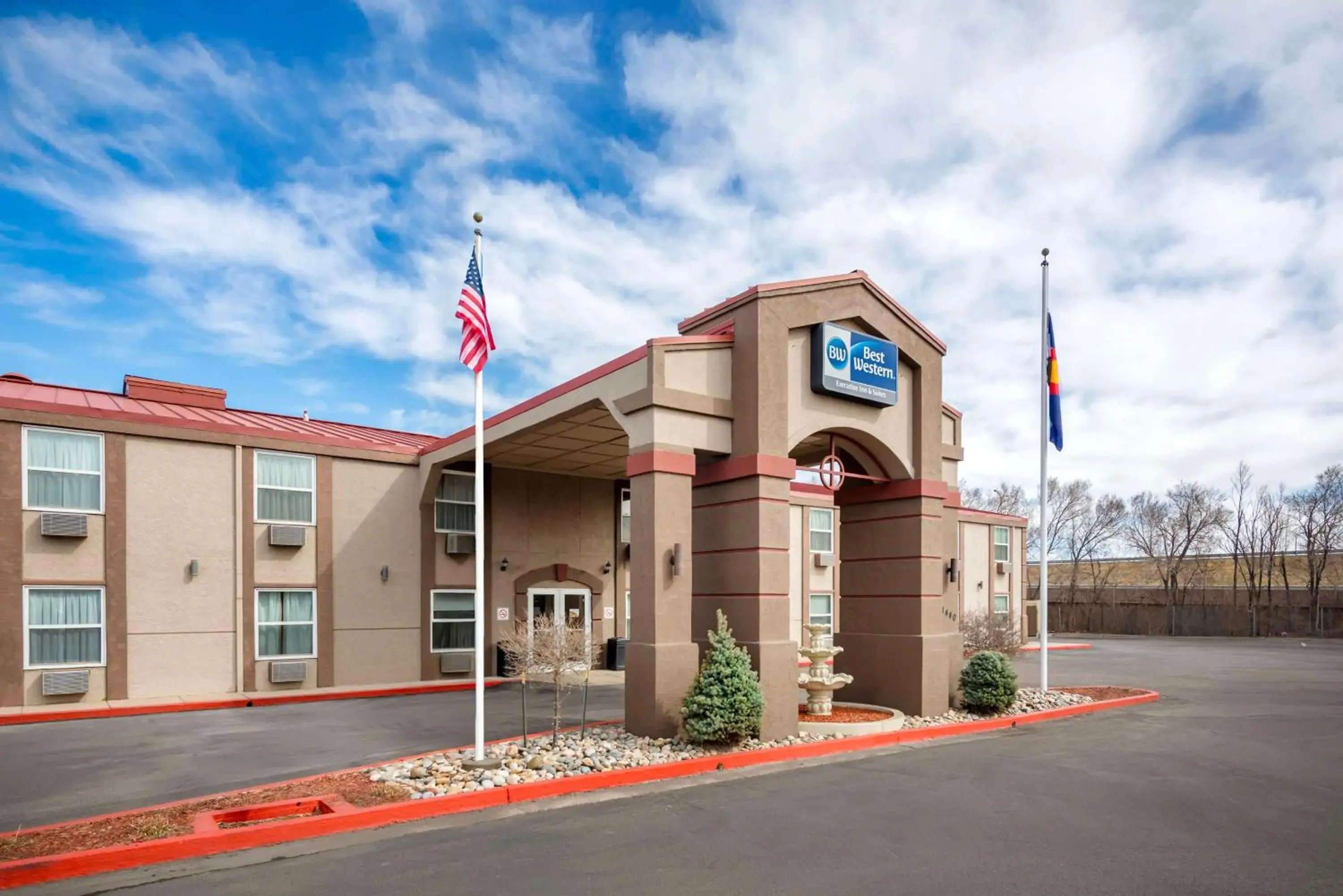Property building in Best Western Executive Inn & Suites Property building in Best Western Executive Inn & Suites