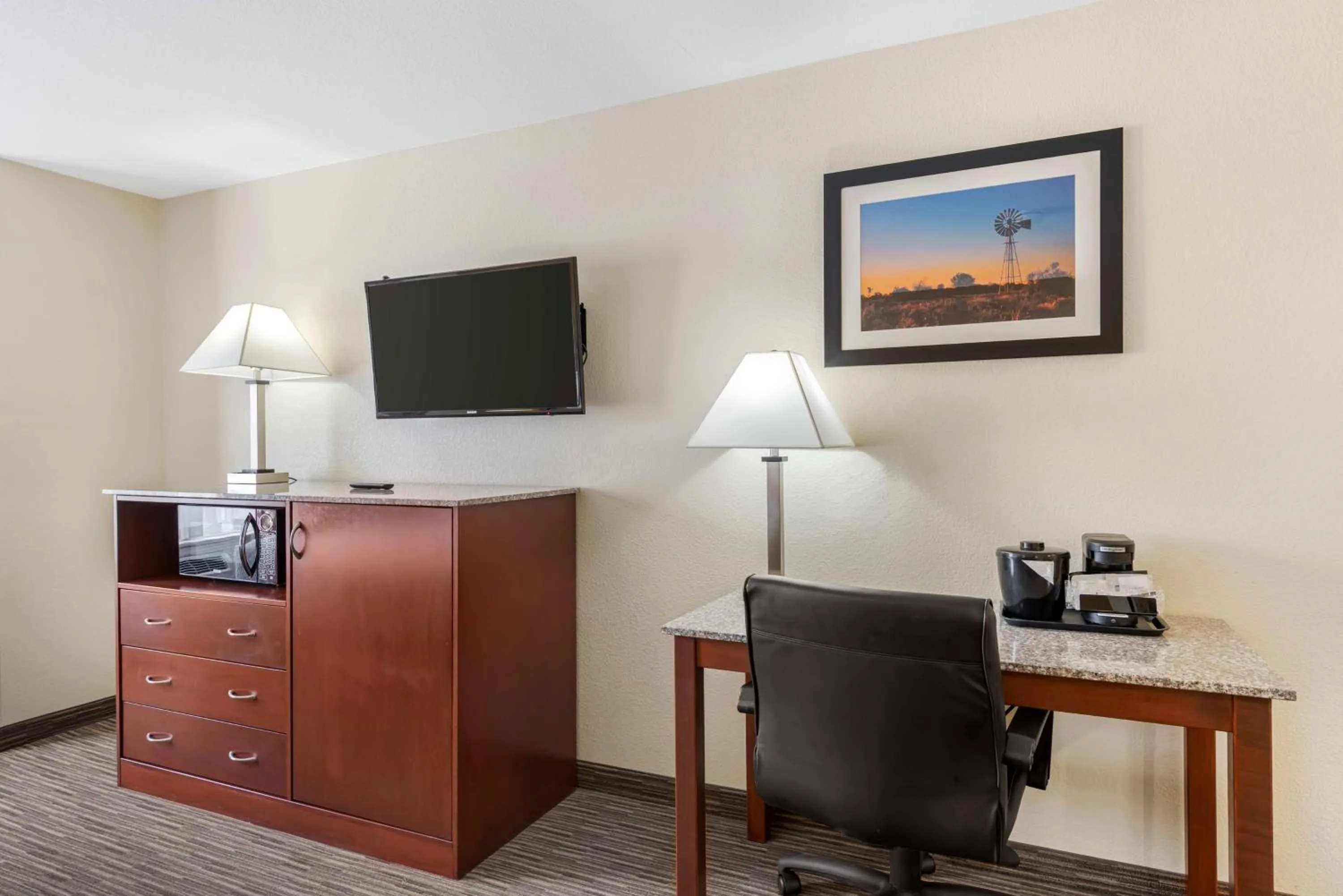 Bedroom in Best Western Executive Inn & Suites
