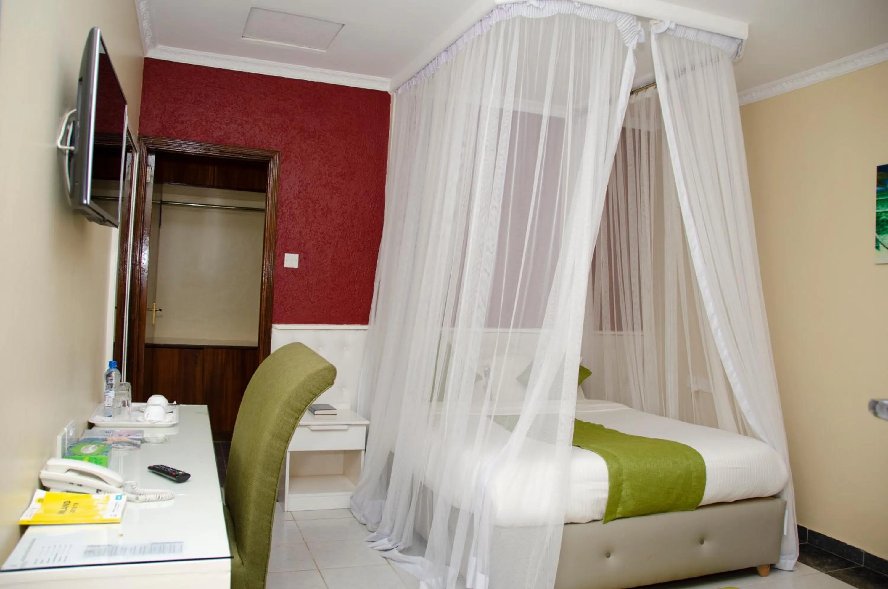 Bed in The Noble Hotel & Conference Centre