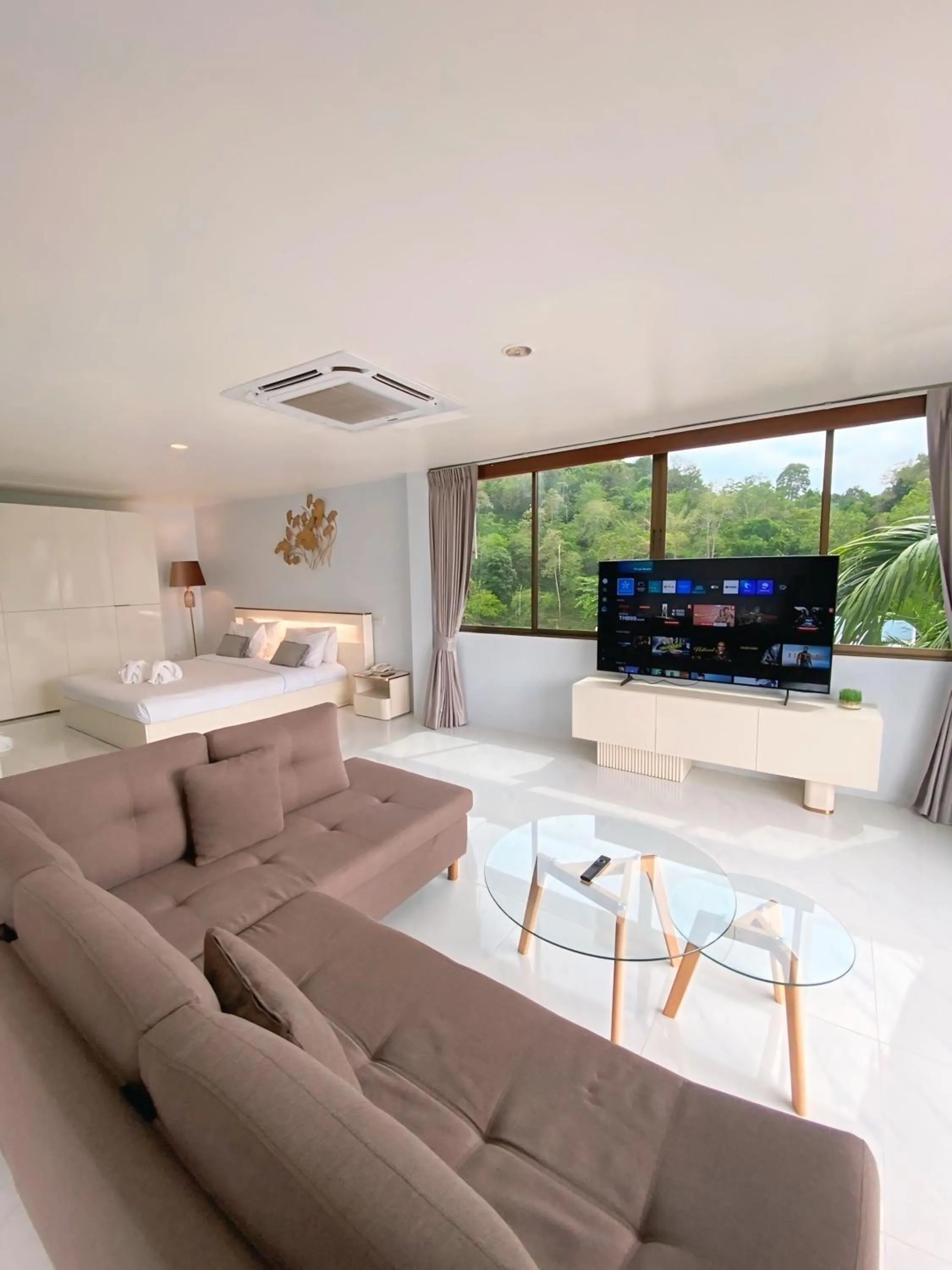 Living room in Club Bamboo Boutique Patong Beach Resort