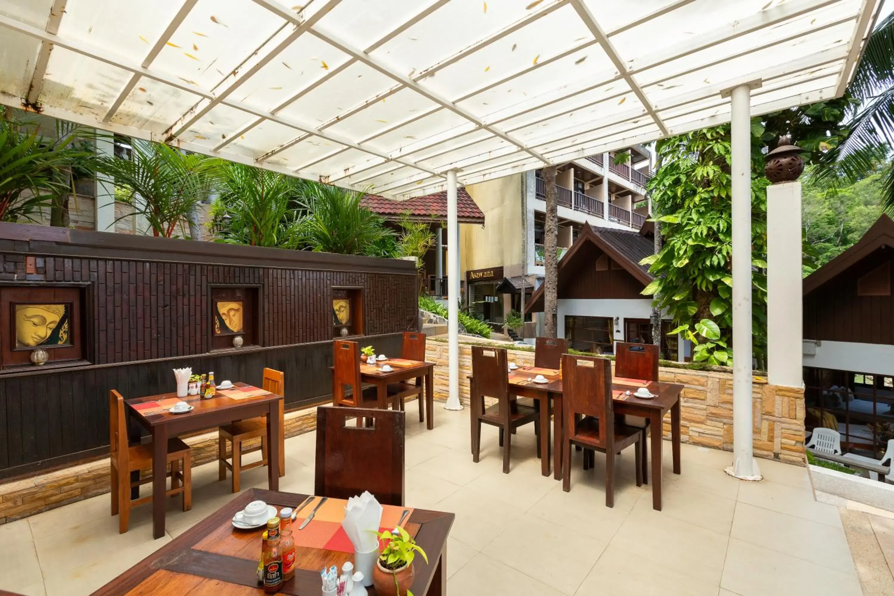 Restaurant/places to eat in Club Bamboo Boutique Patong Beach Resort Restaurant/places to eat in Club Bamboo Boutique Patong Beach Resort