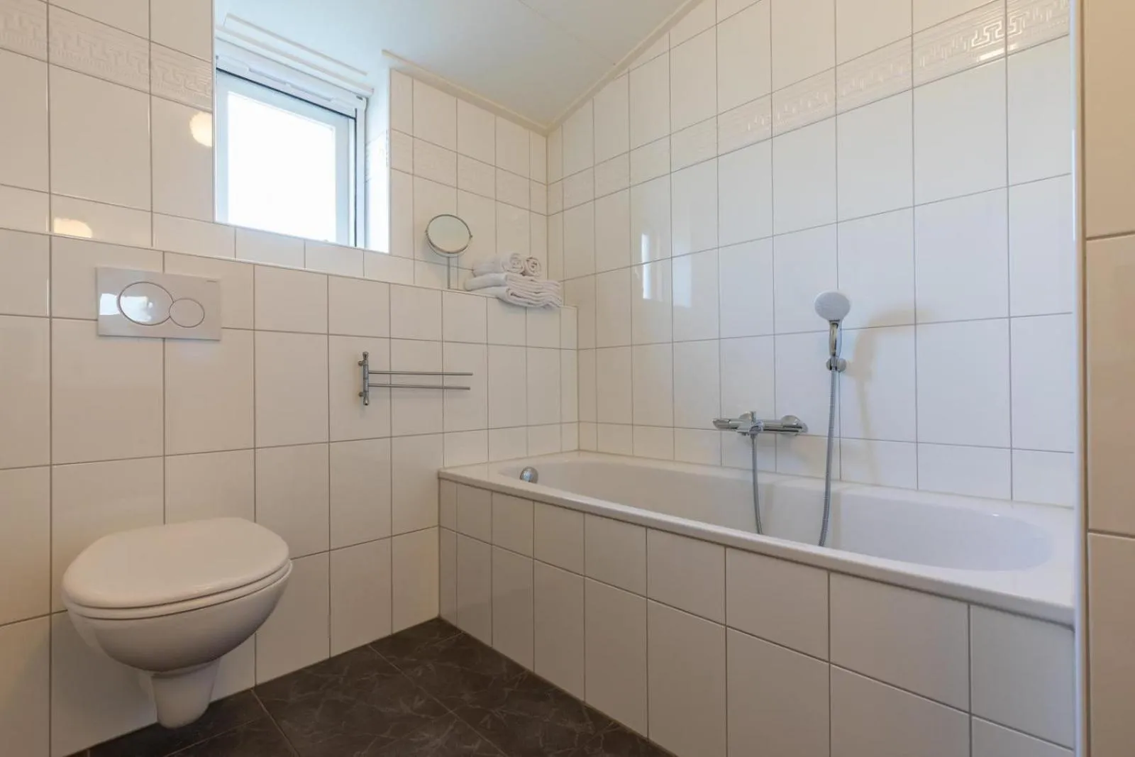 Welcome in - Sint-Anthonijshoek, studio's met eigen tuin, theeschenkerij en pluktuin