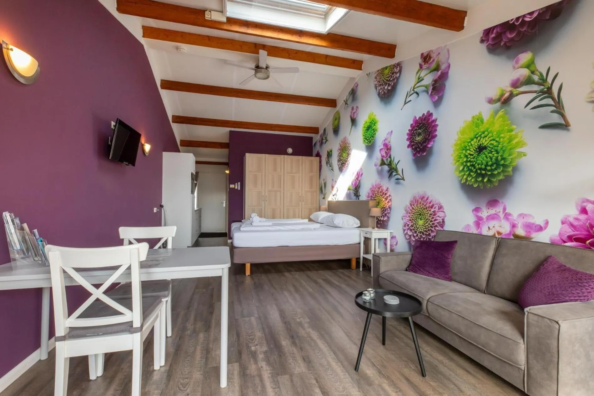 Welcome in - Sint-Anthonijshoek, studio's met eigen tuin, theeschenkerij en pluktuin