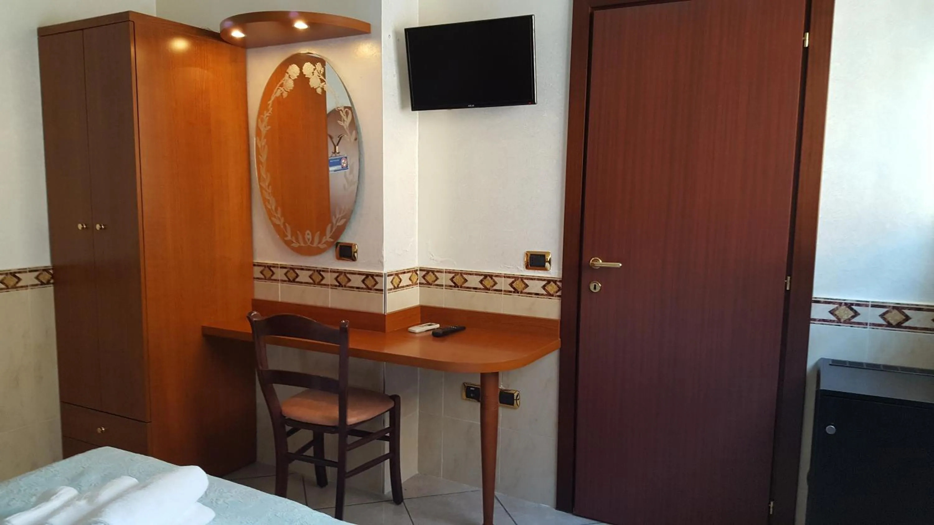 Photo of the whole room, Bed in Motel Villaggio