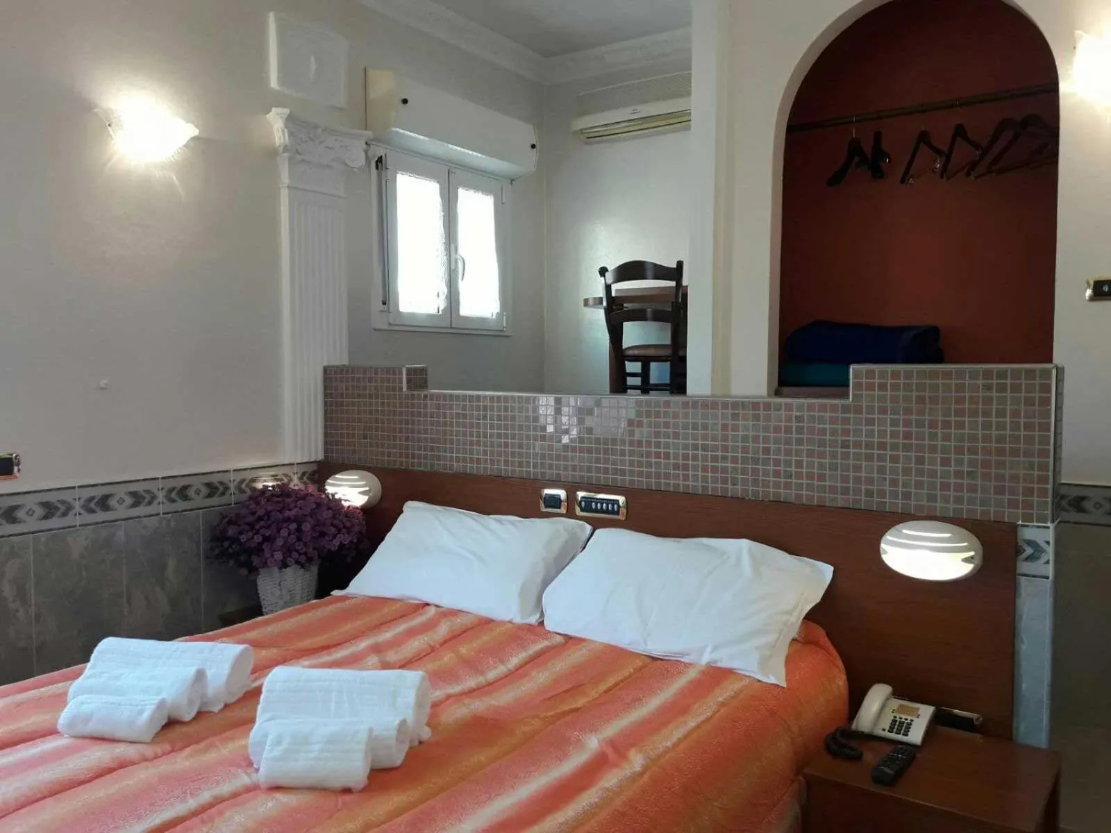 Photo of the whole room, Bed in Motel Villaggio