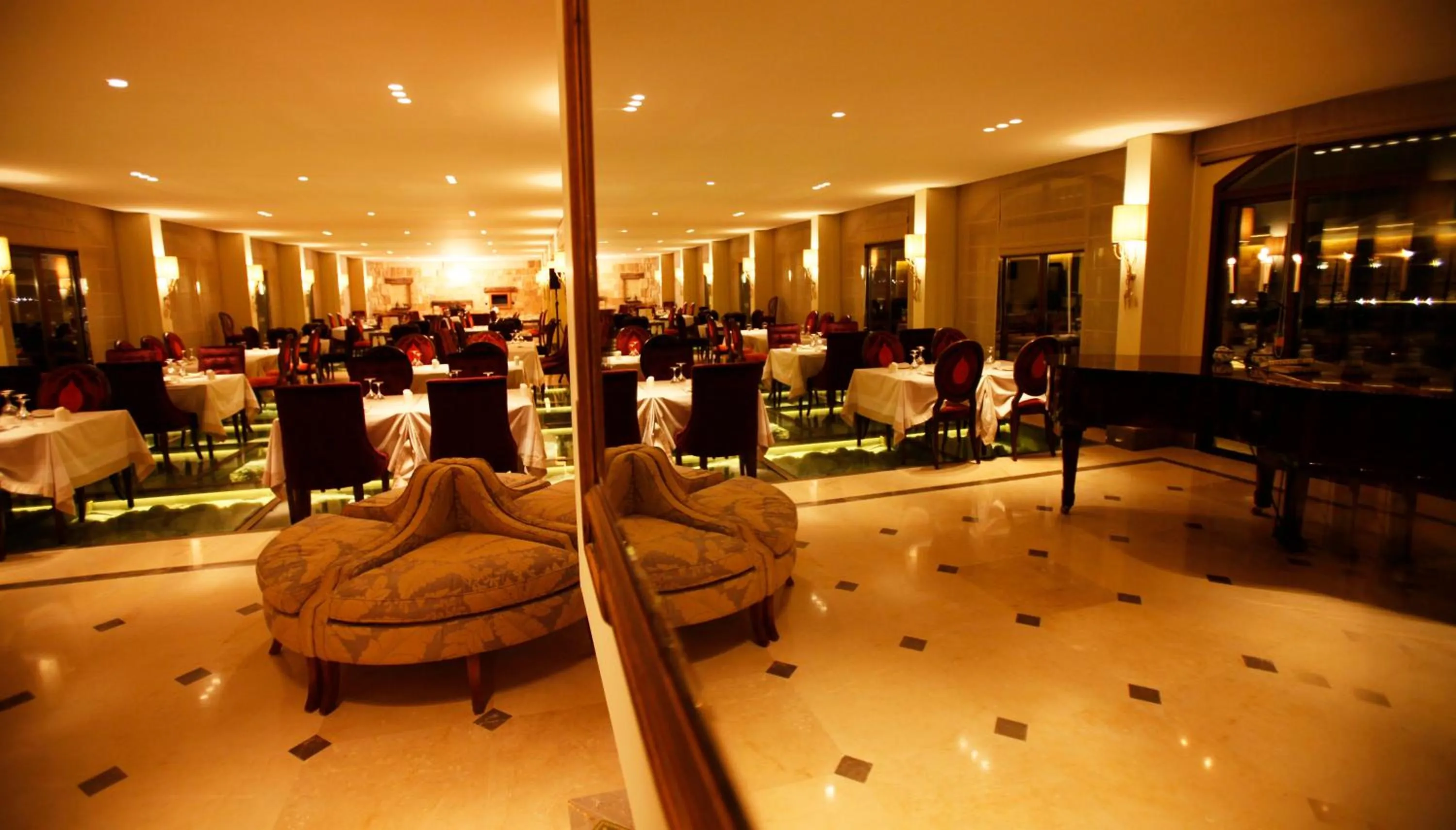 Lobby or reception in Byblos Sur Mer