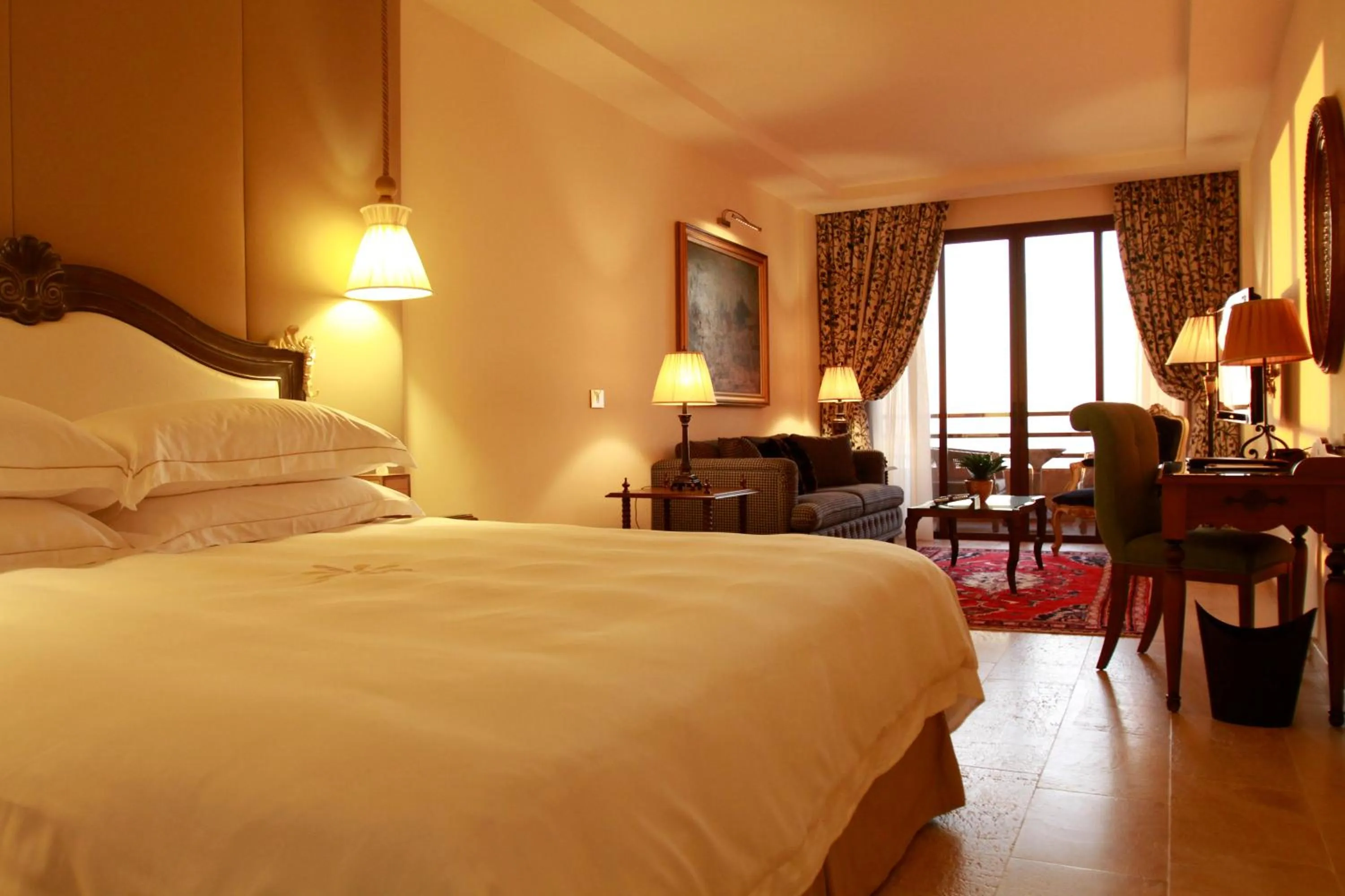 Bed in Byblos Sur Mer