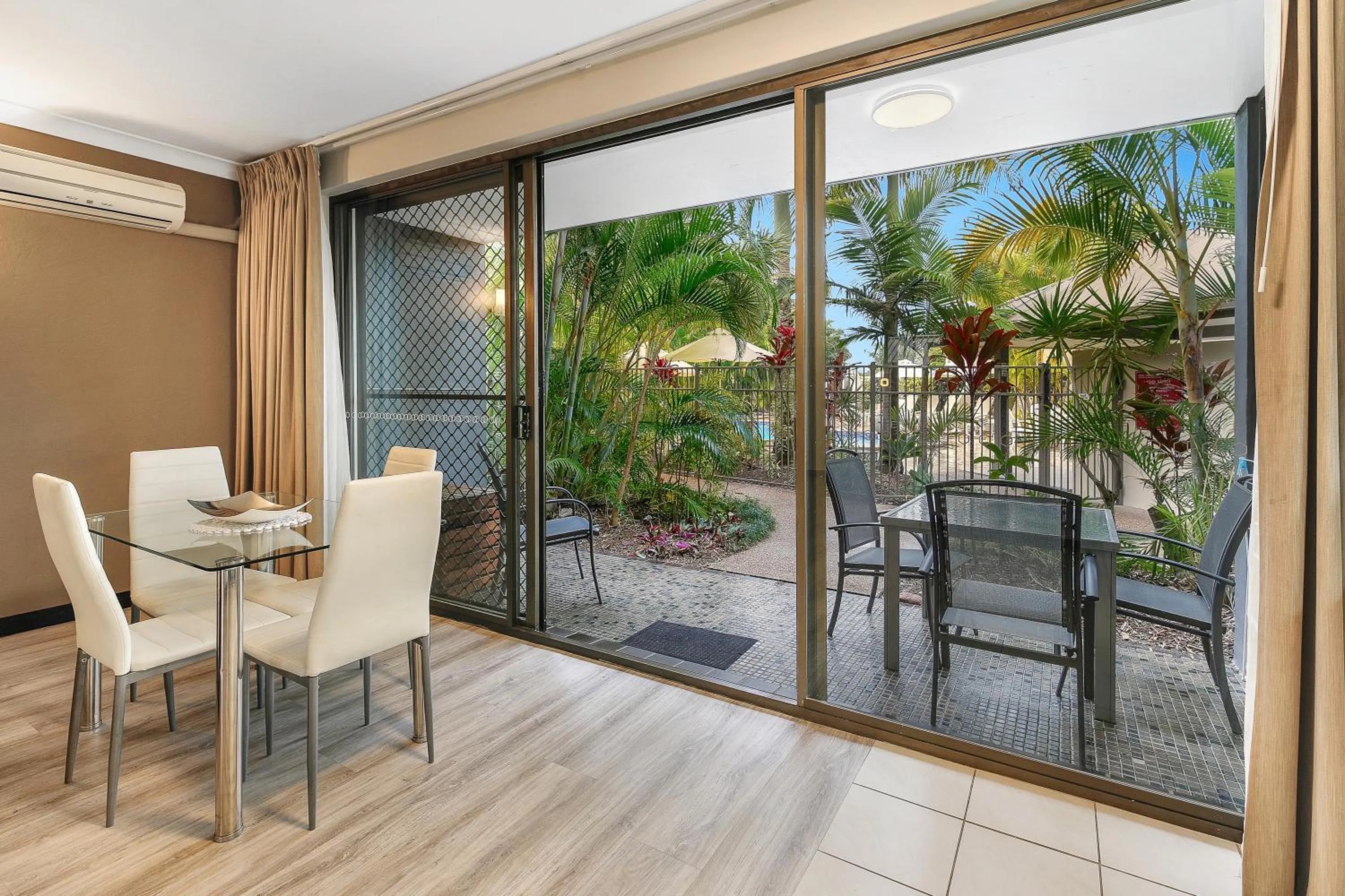 Balcony/Terrace in Smugglers On The Beach