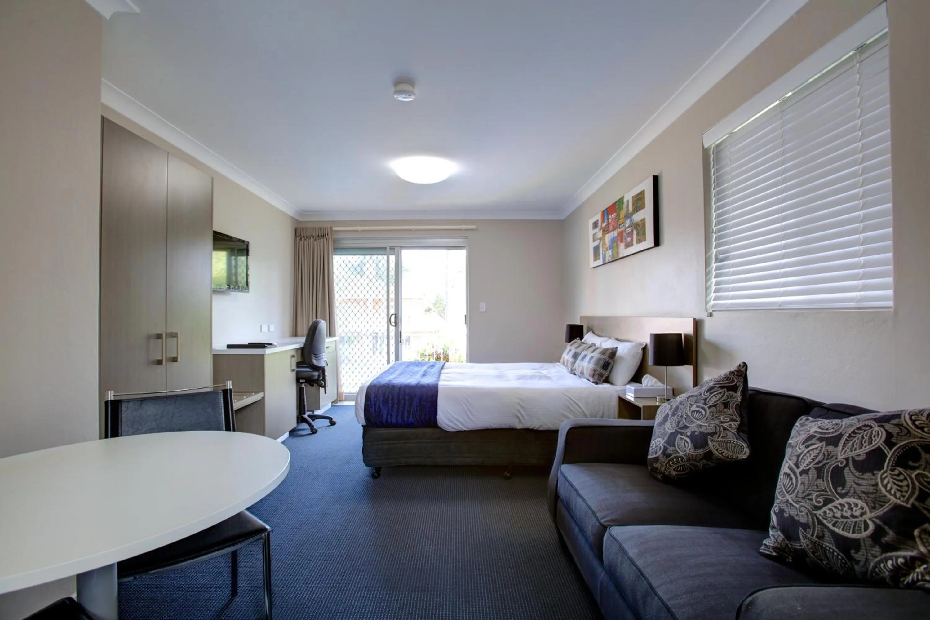 Photo of the whole room, Bed in Beachpark Apartments Coffs Harbour