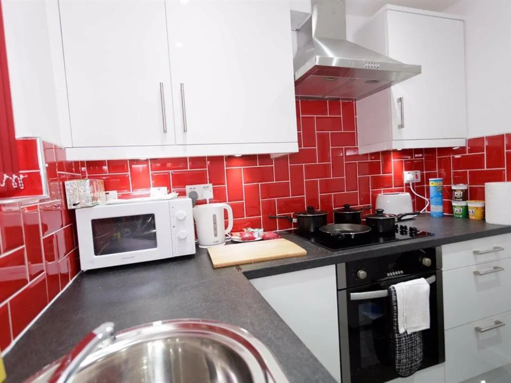 Bedroom in Berkley Studio