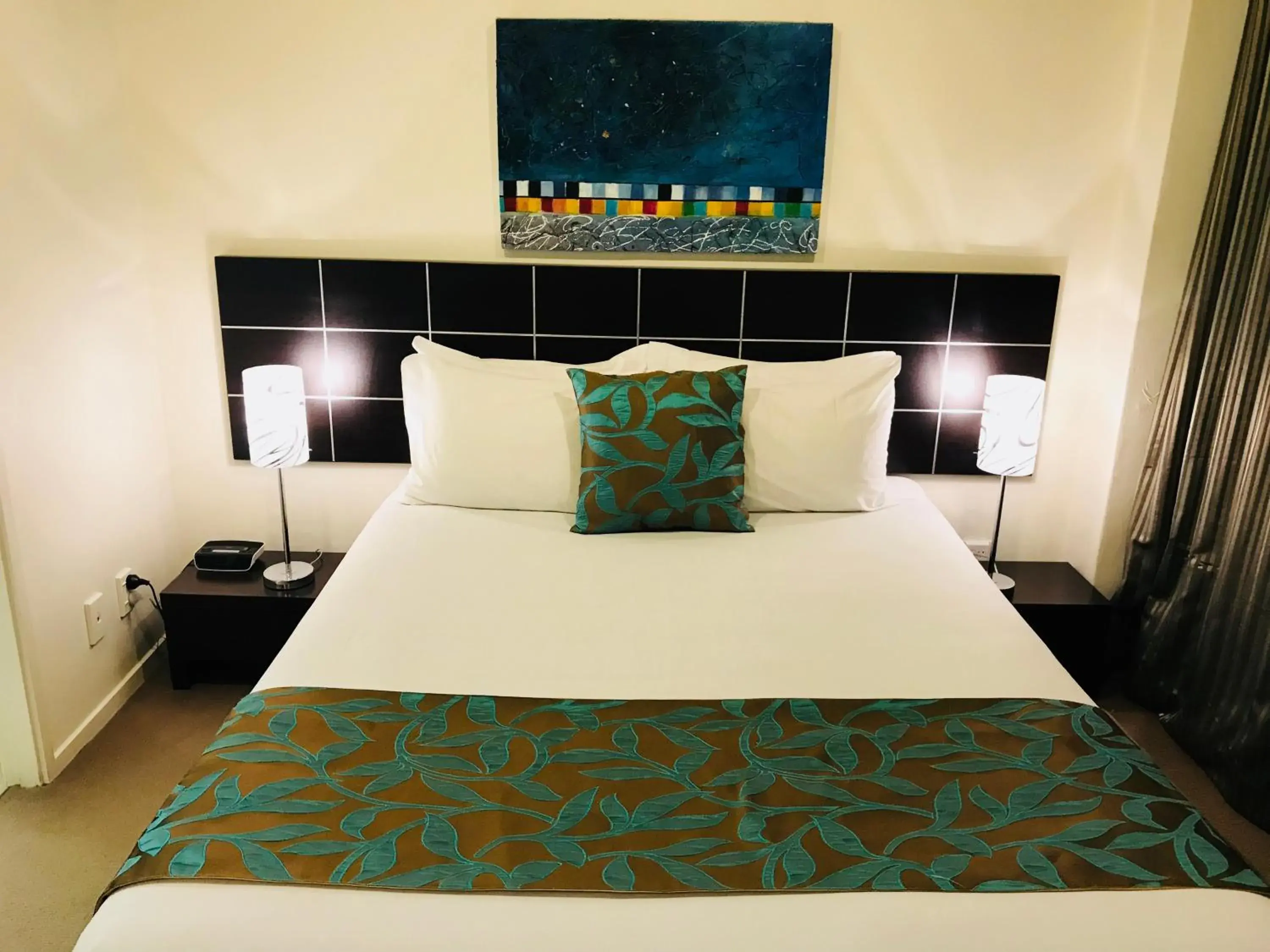Bed in Quest On Lambton Serviced Apartments Bed in Quest On Lambton Serviced Apartments