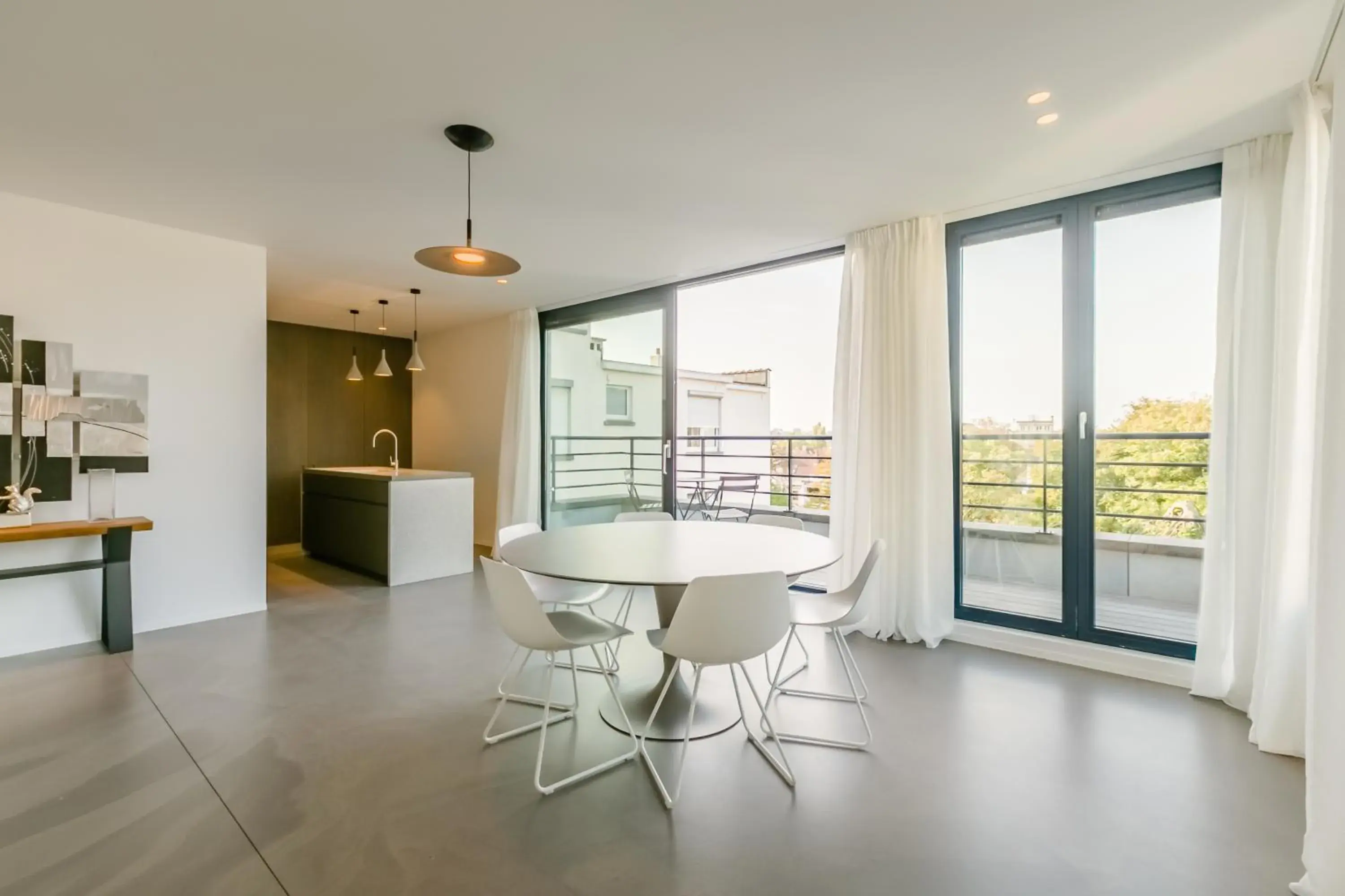 Dining area in The Livorno Dining area in The Livorno