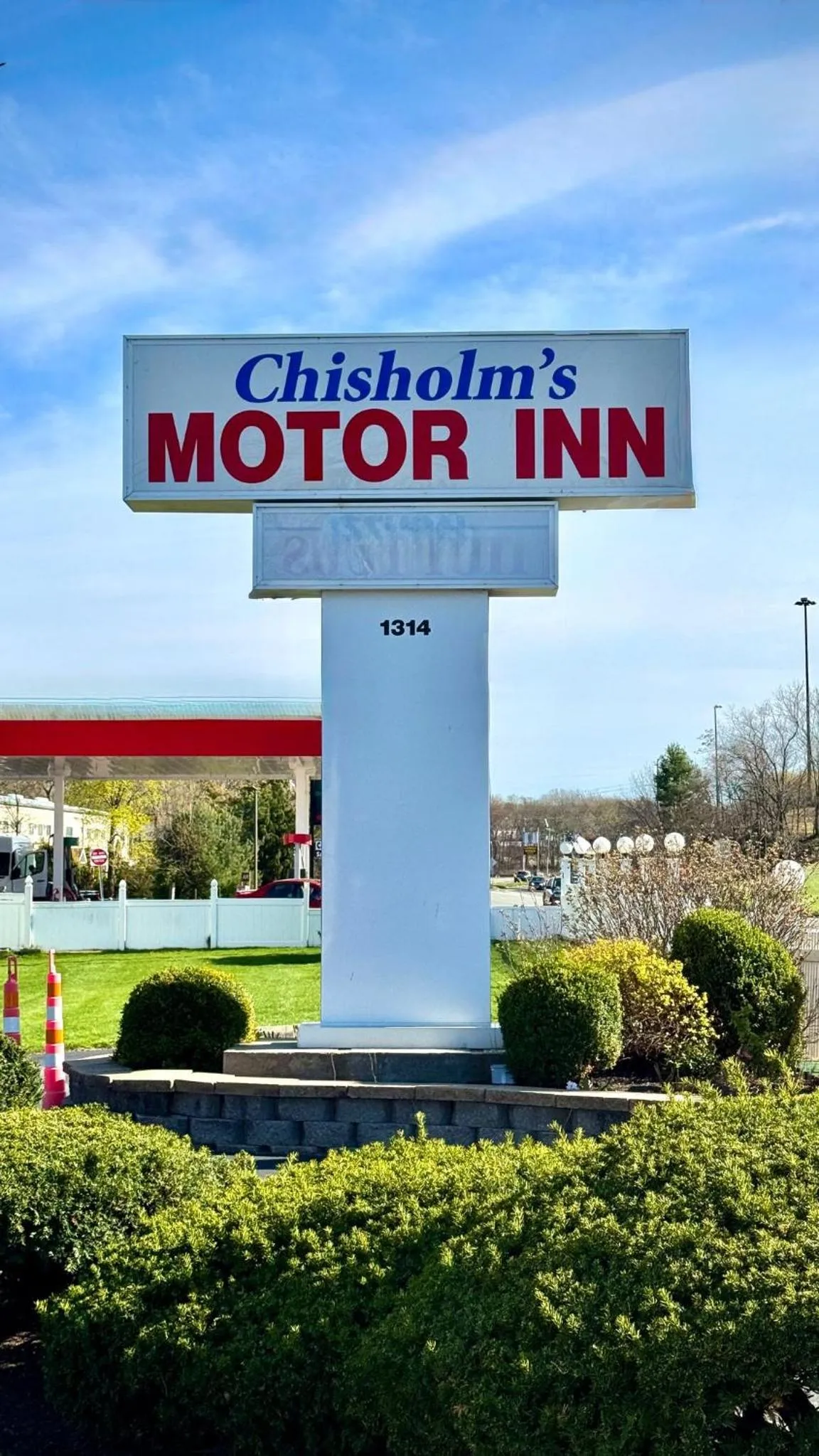 Property logo or sign in Chisholm's Motor Inn