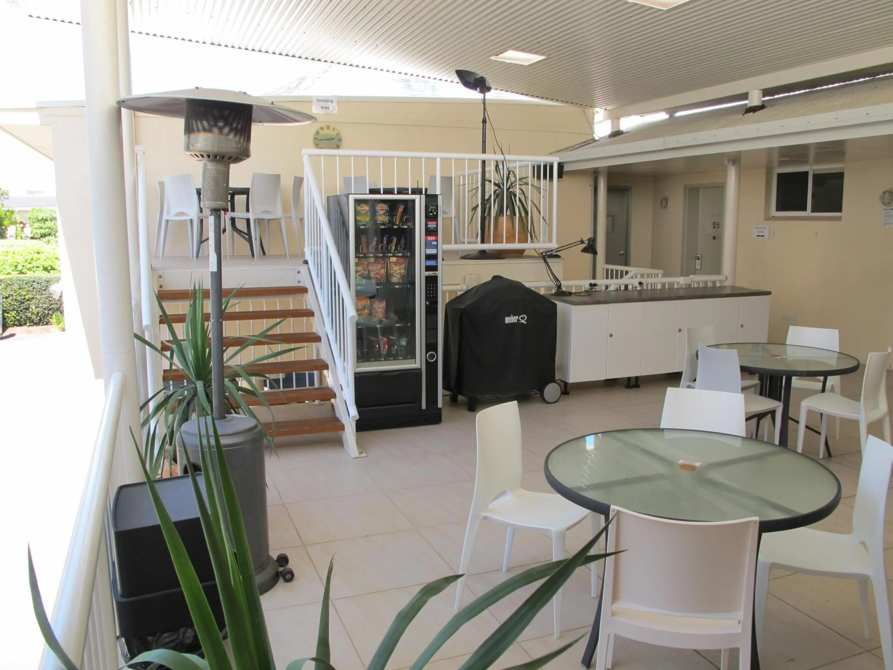 BBQ facilities in Aston Hill Motor Lodge