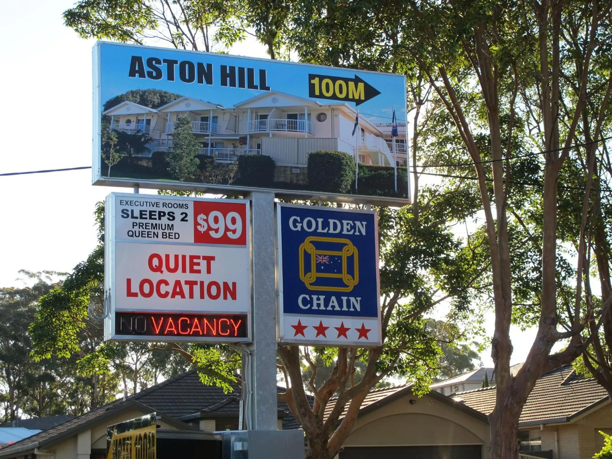 Decorative detail in Aston Hill Motor Lodge