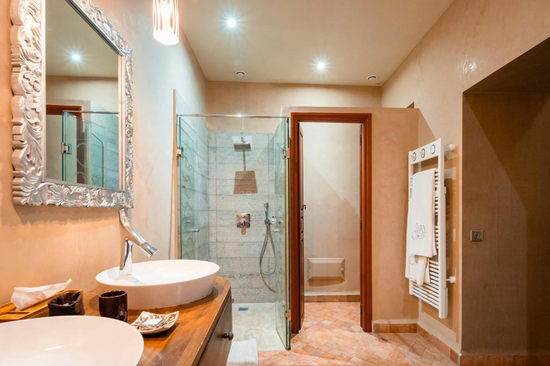 Shower in Ysalis Riad Restaurant & Spa
