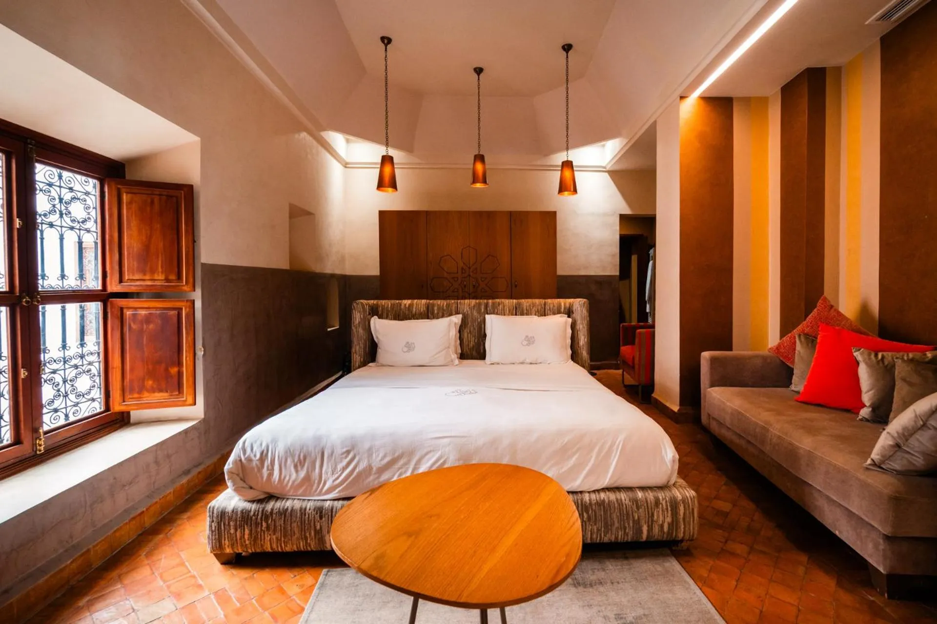 Bed in Ysalis Riad Restaurant & Spa