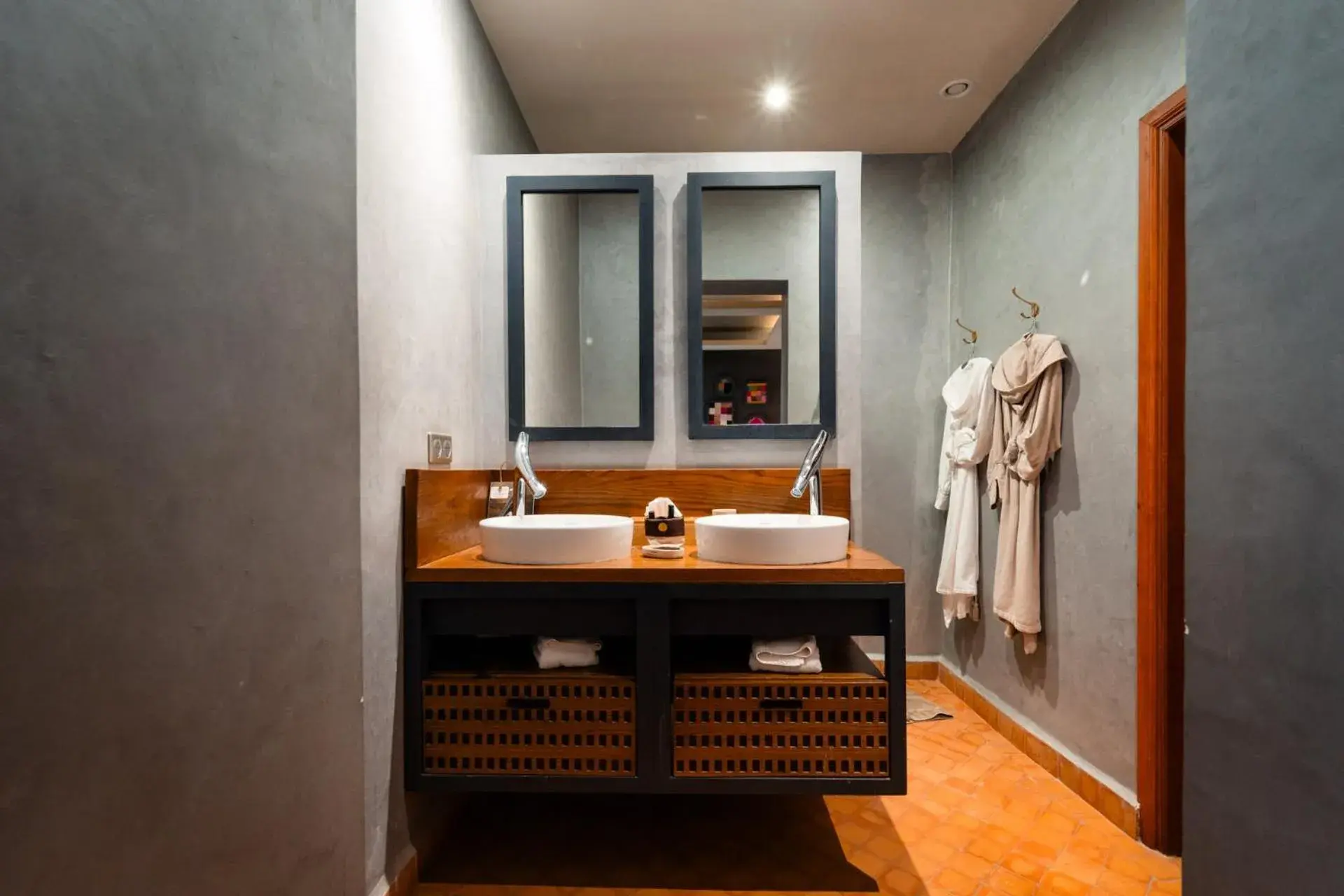 Bed in Ysalis Riad Restaurant & Spa Bed in Ysalis Riad Restaurant & Spa